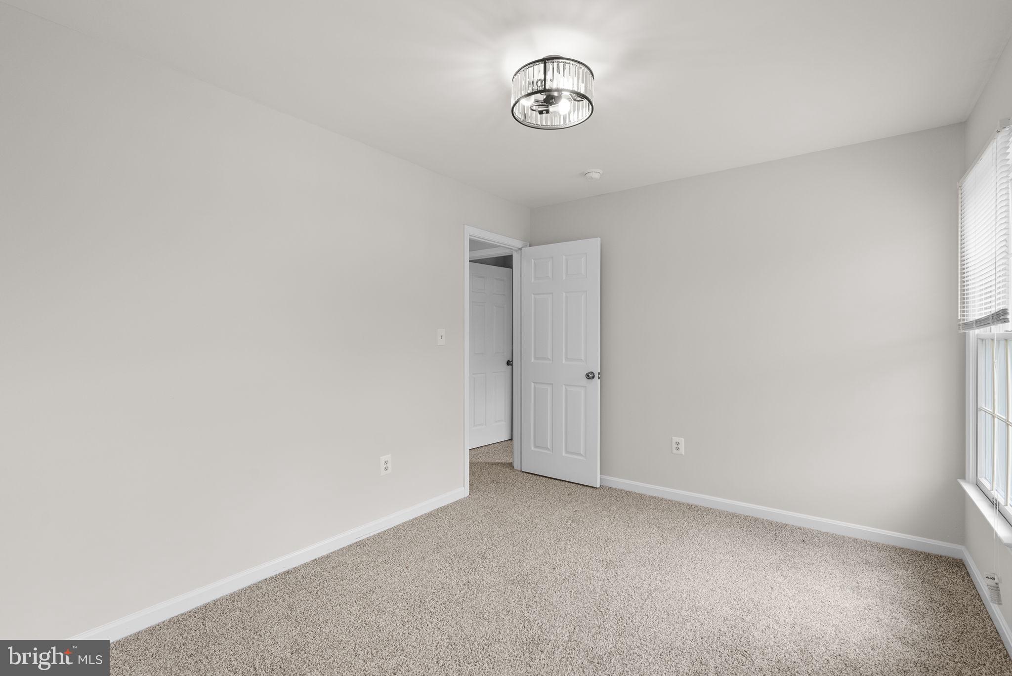 NOTTINGHAM VILLAGE - Residential