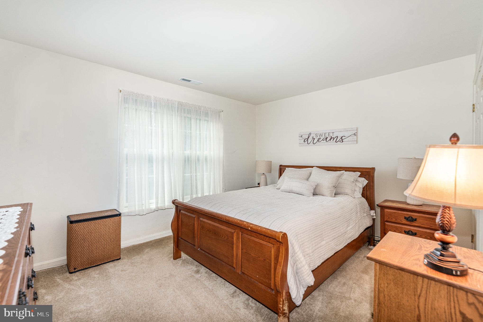 HENDERSON MANOR - Residential