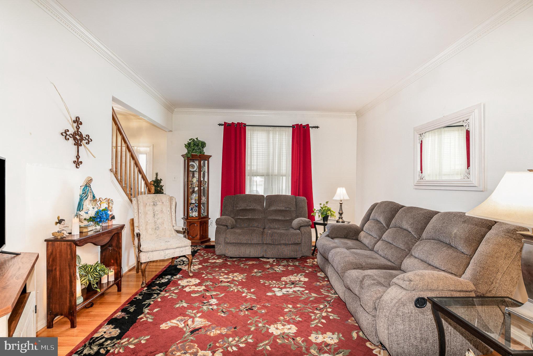 HENDERSON MANOR - Residential