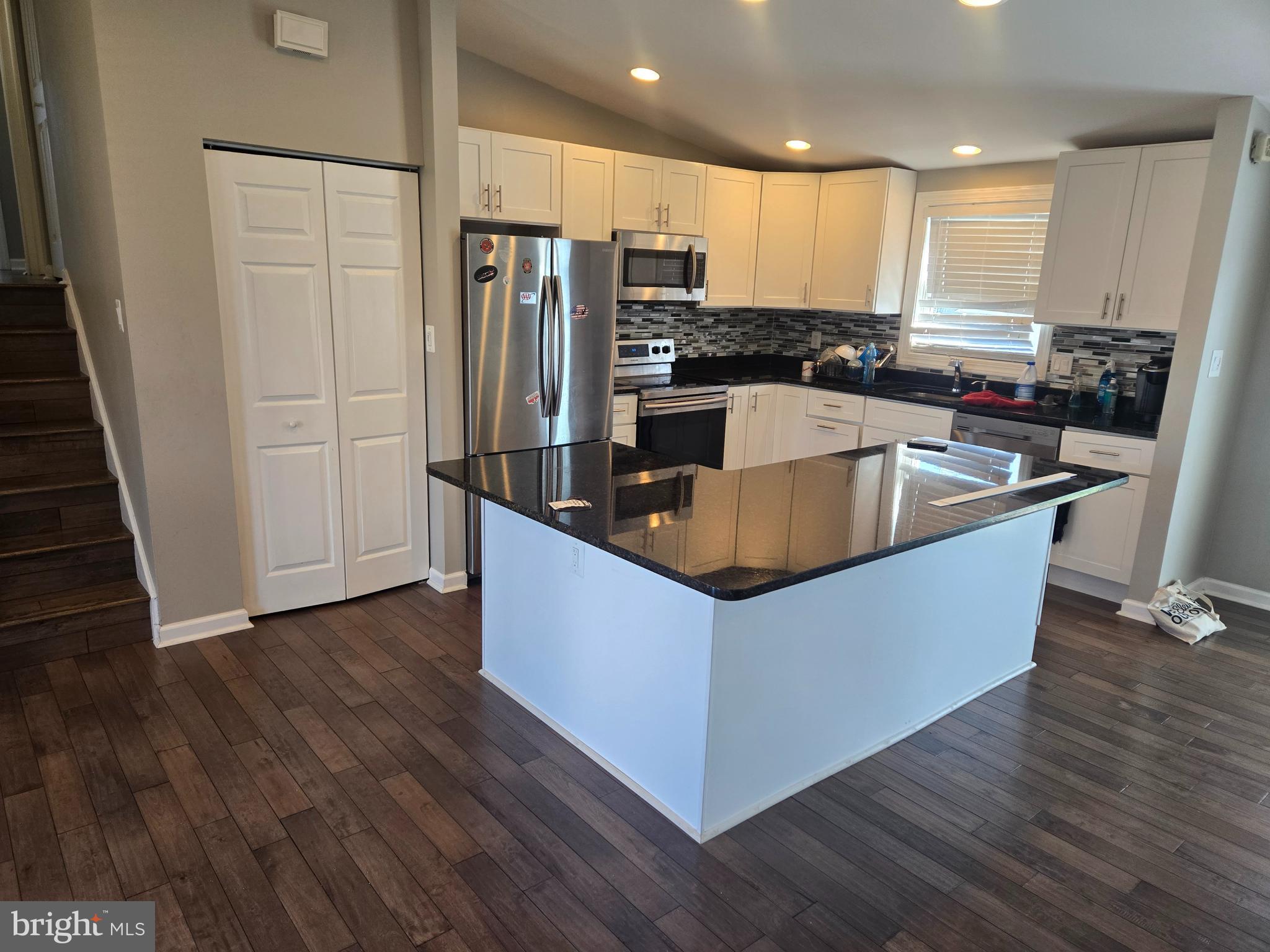 HARMANS WOODS - Residential