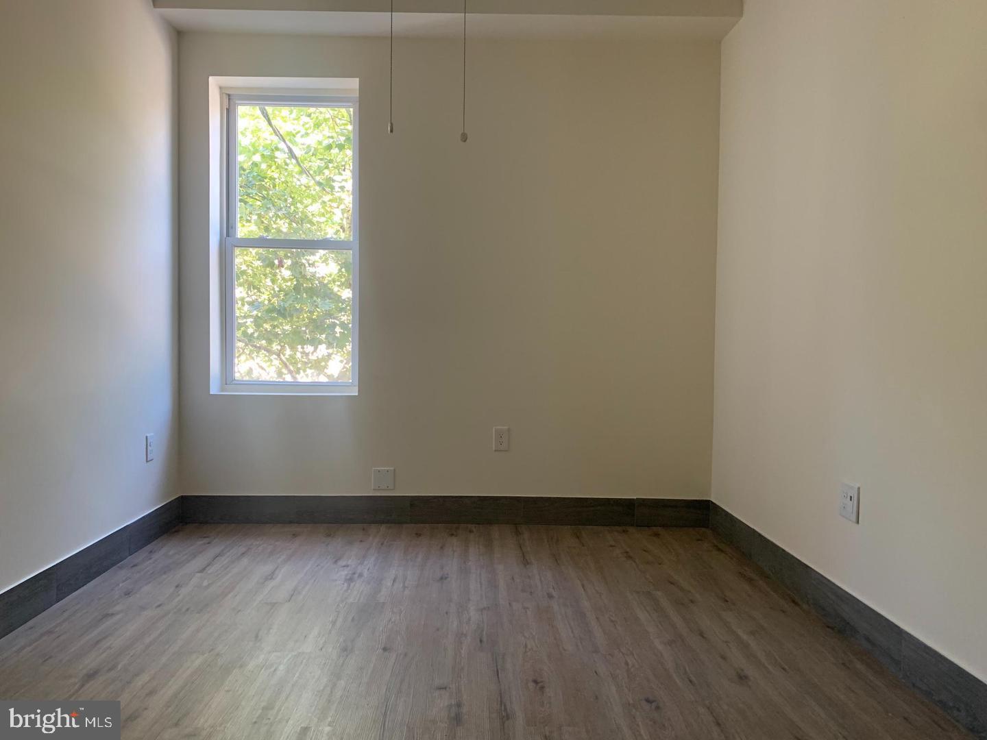 434 S 52ND STREET 3R