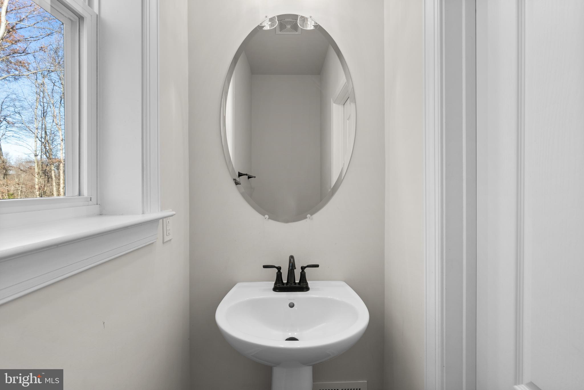 TANTALLON SQUARE - Residential