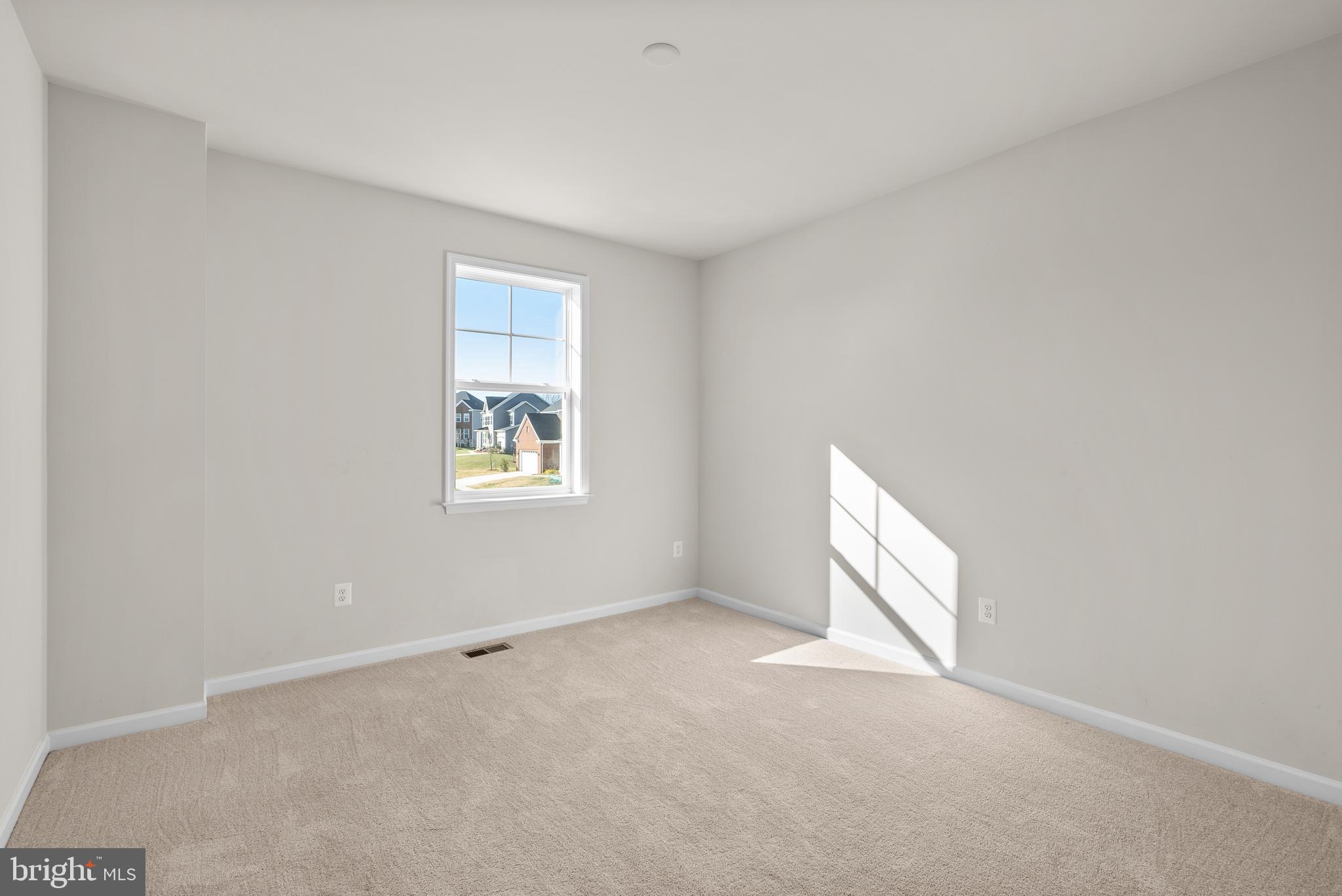 TANTALLON SQUARE - Residential