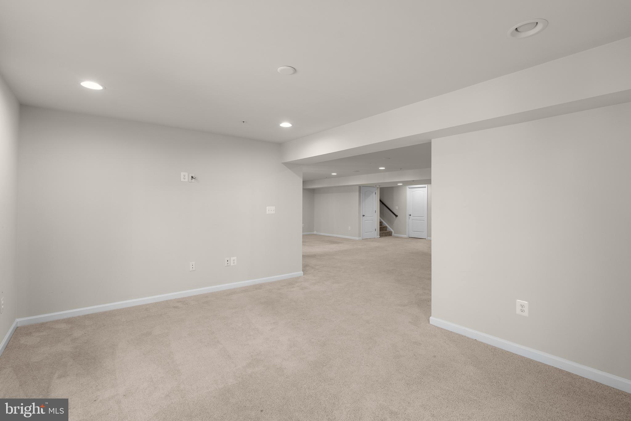 TANTALLON SQUARE - Residential