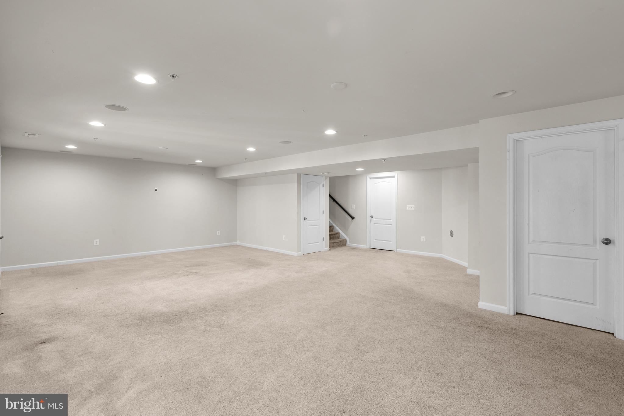 TANTALLON SQUARE - Residential