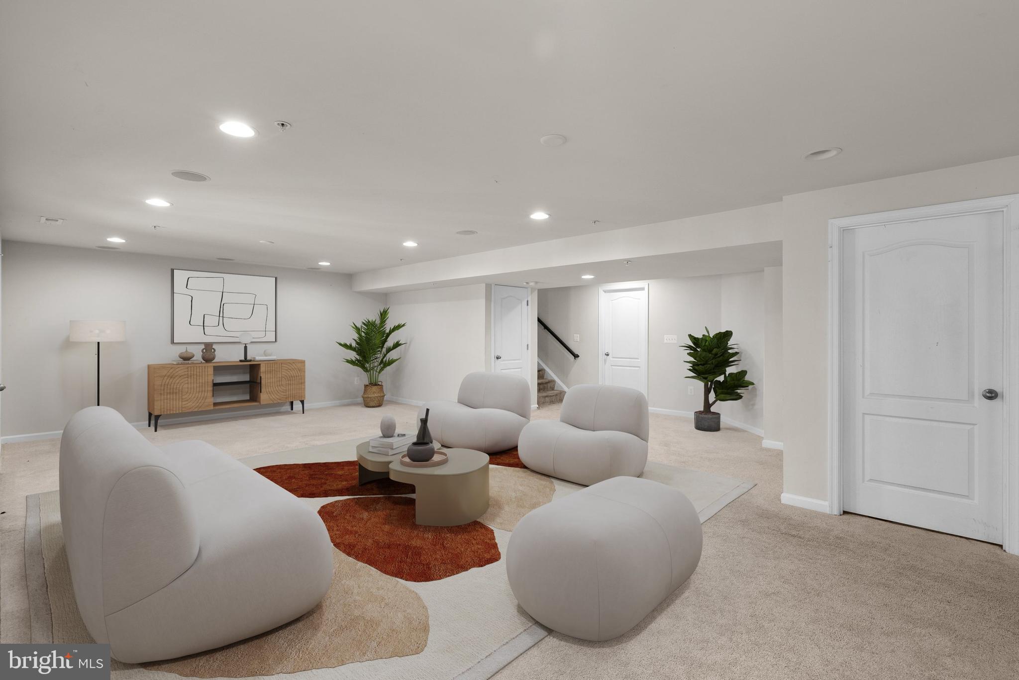 TANTALLON SQUARE - Residential