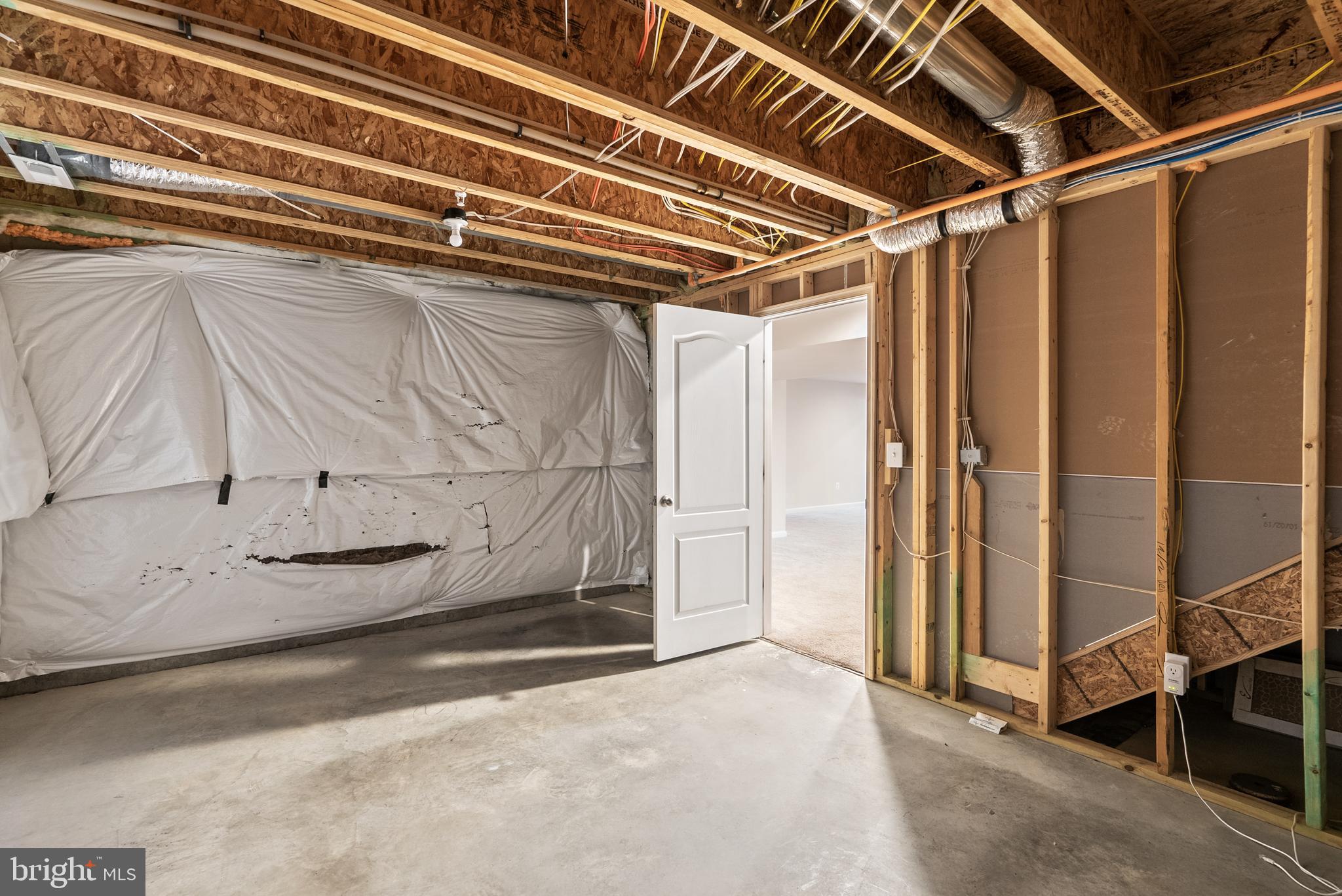 TANTALLON SQUARE - Residential