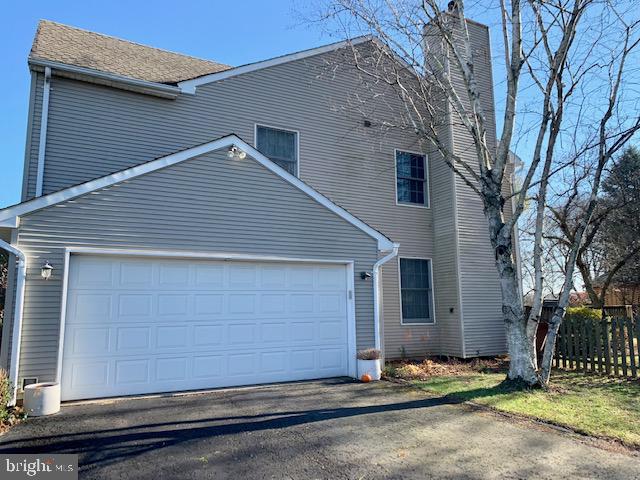 YARDLEY RUN - Residential
