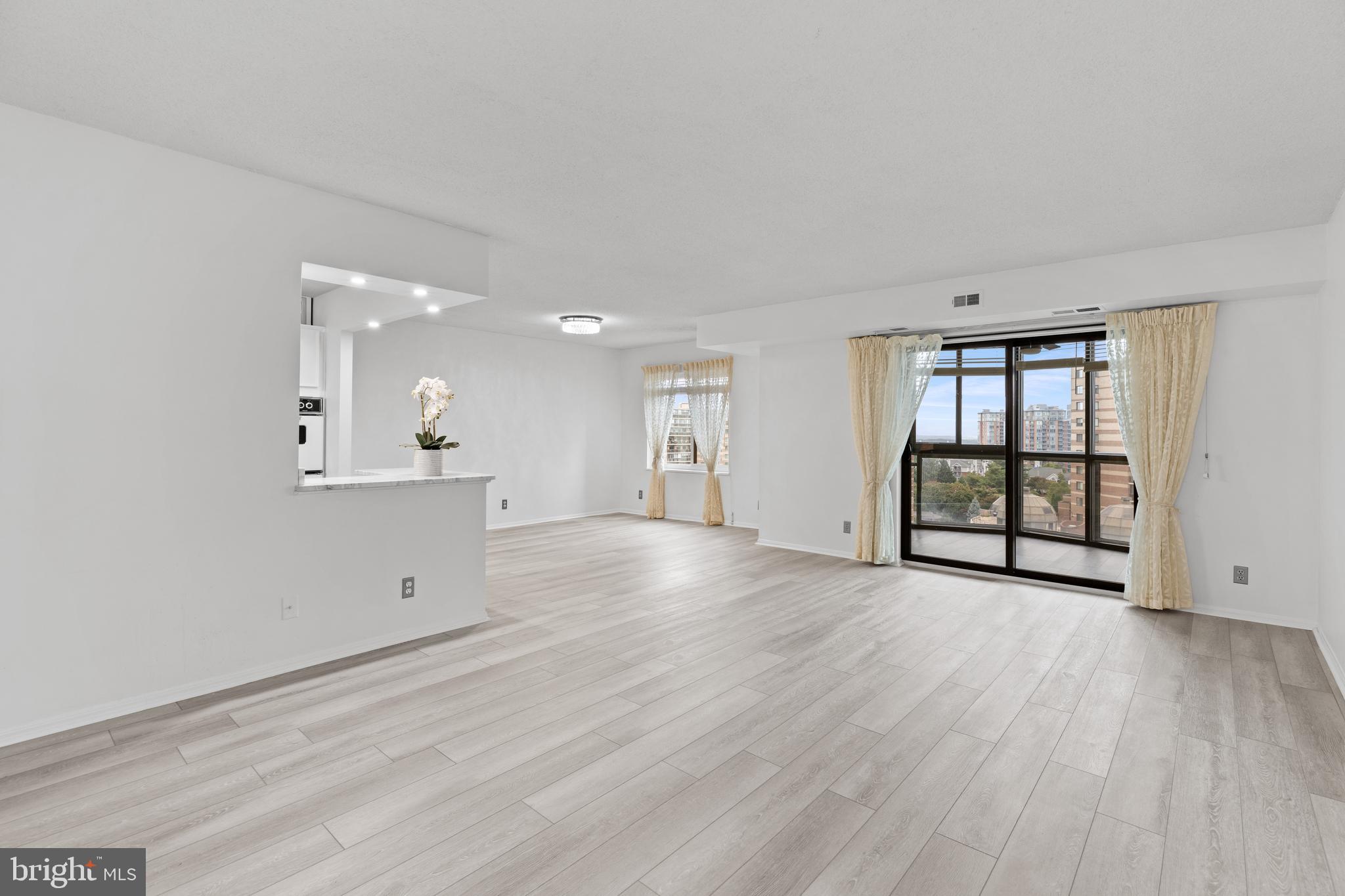 ROTONDA - Residential