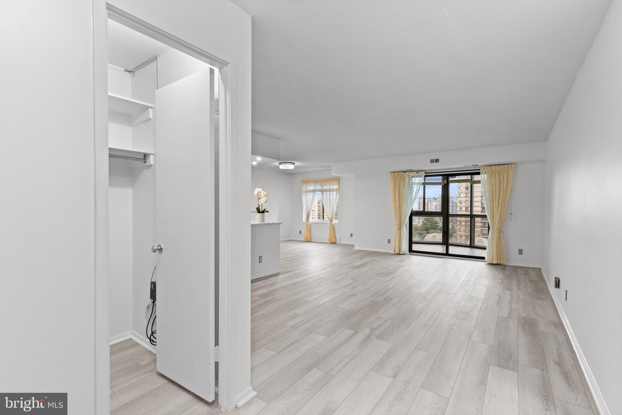 ROTONDA - Residential