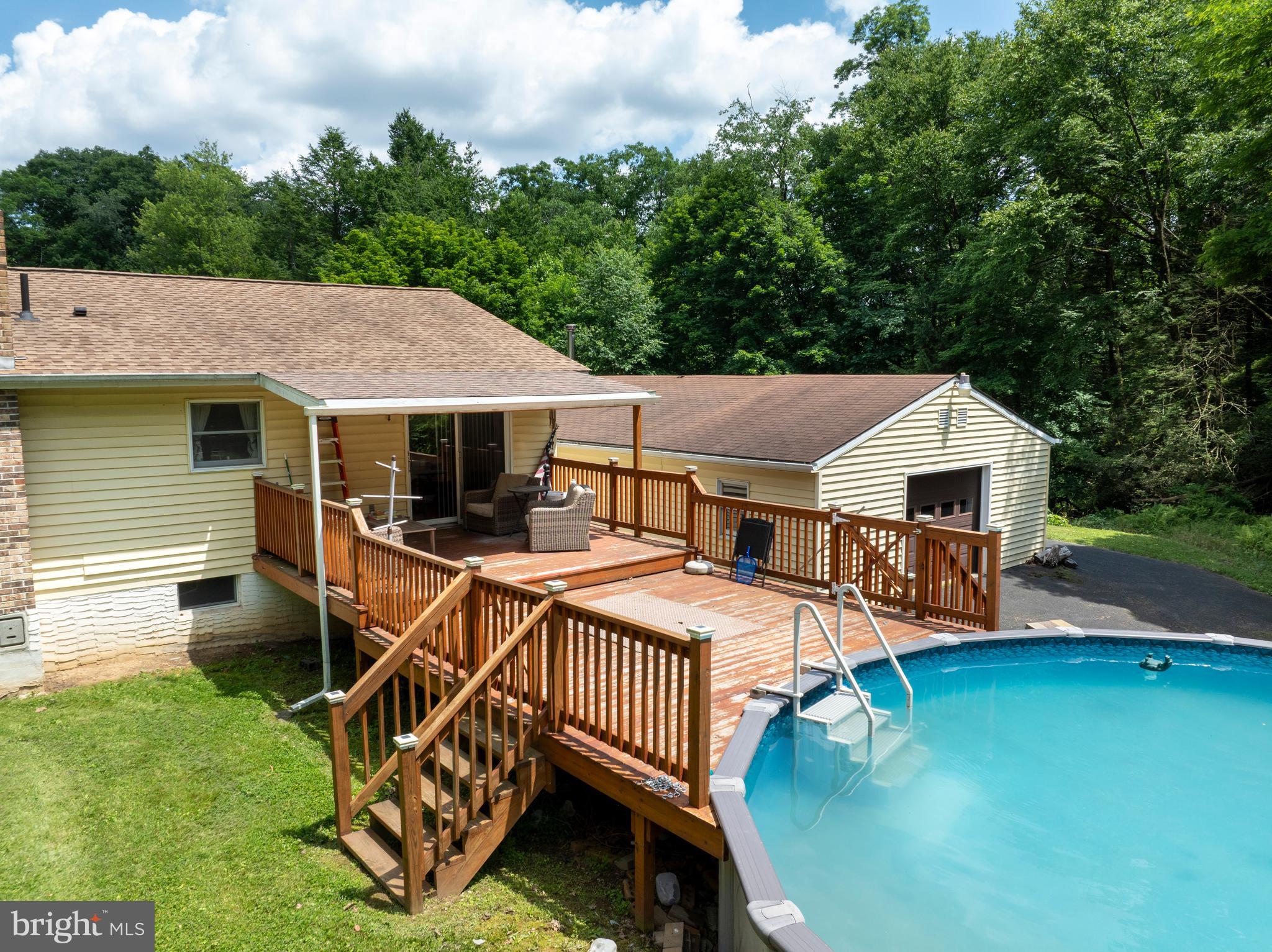 1425 STEELE HOLLOW ROAD