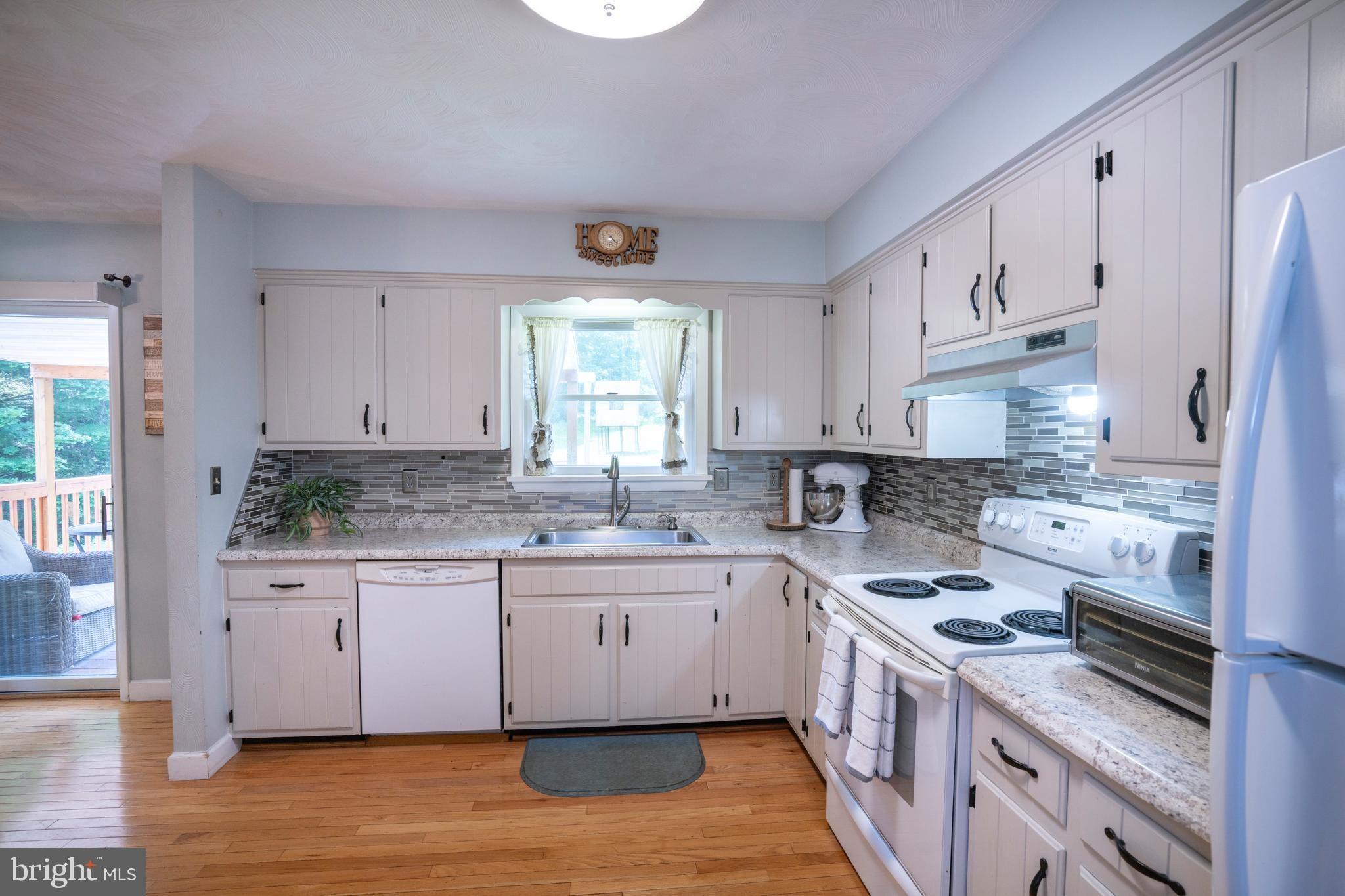 1425 STEELE HOLLOW ROAD