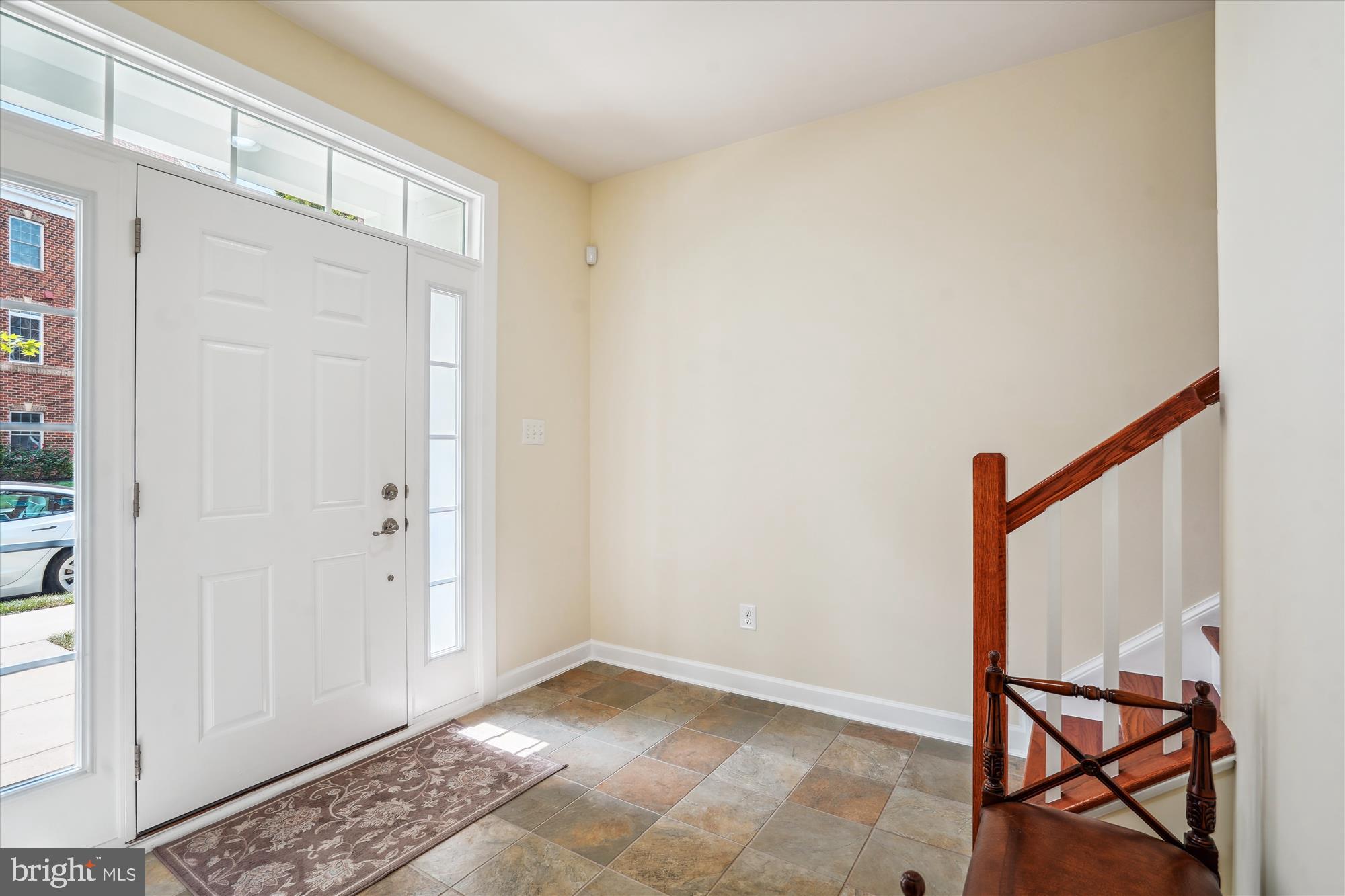 DISCOVERY SQUARE - Residential