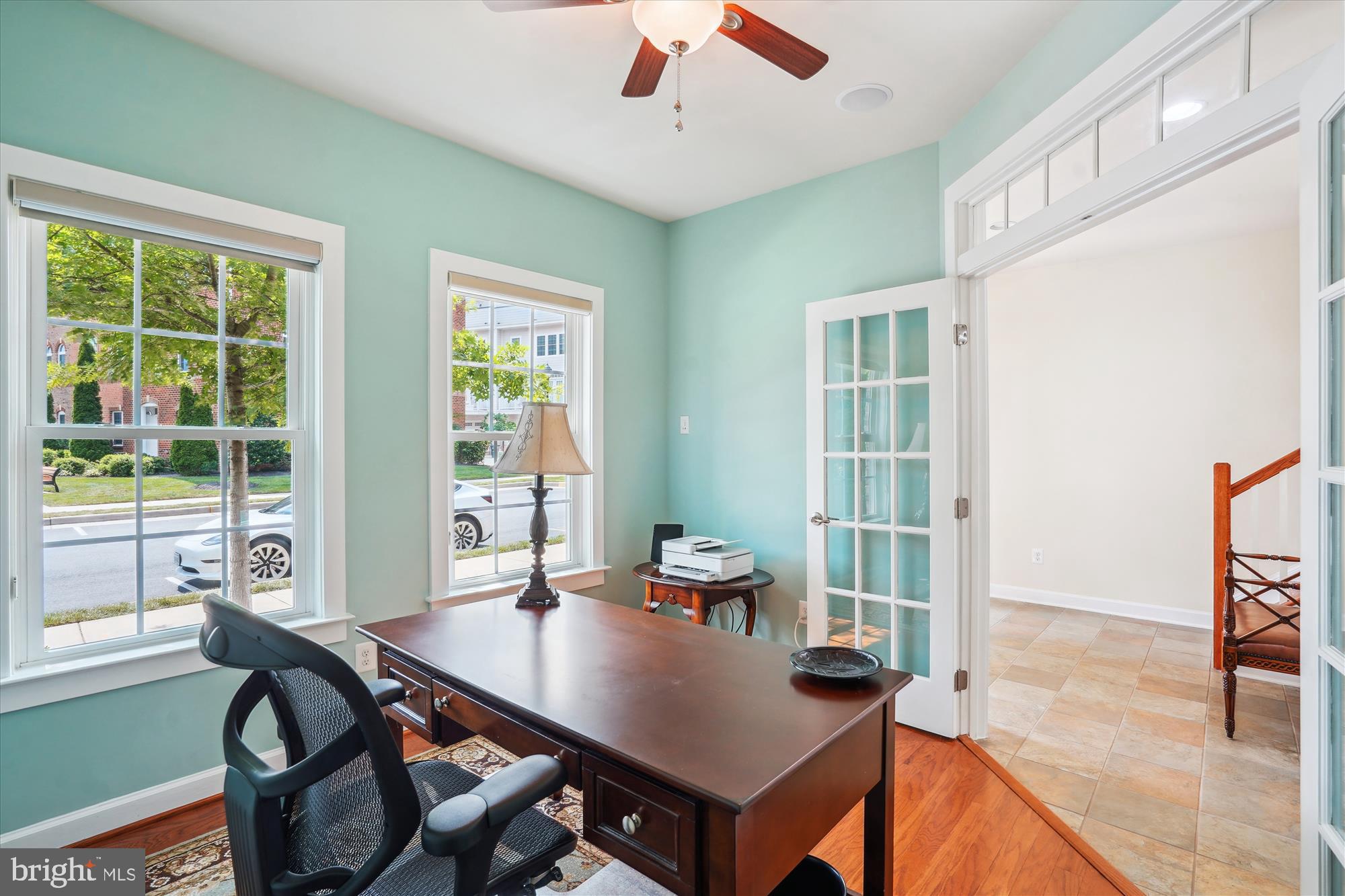 DISCOVERY SQUARE - Residential