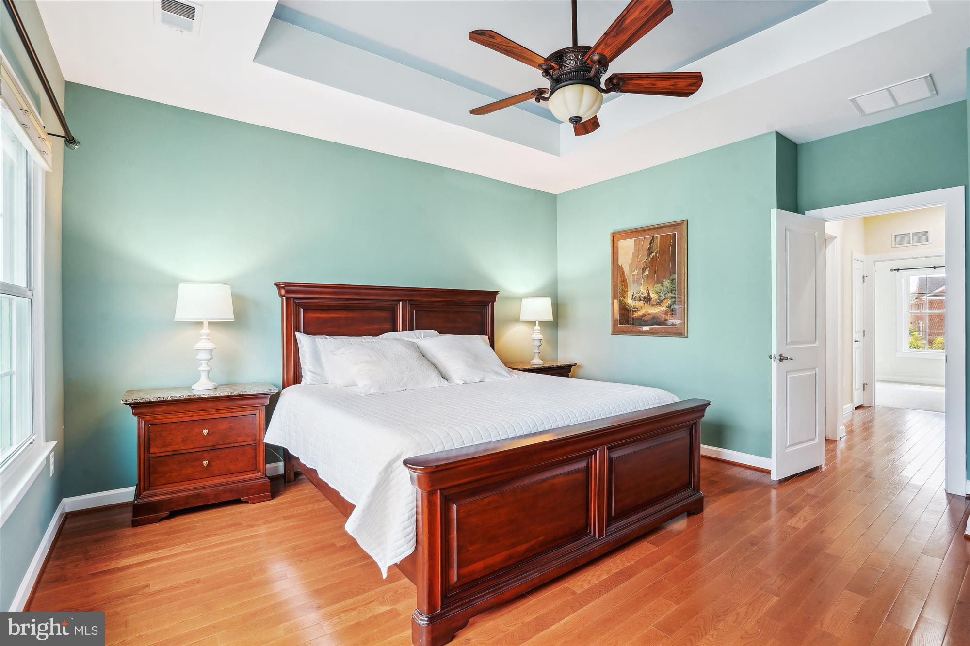 DISCOVERY SQUARE - Residential