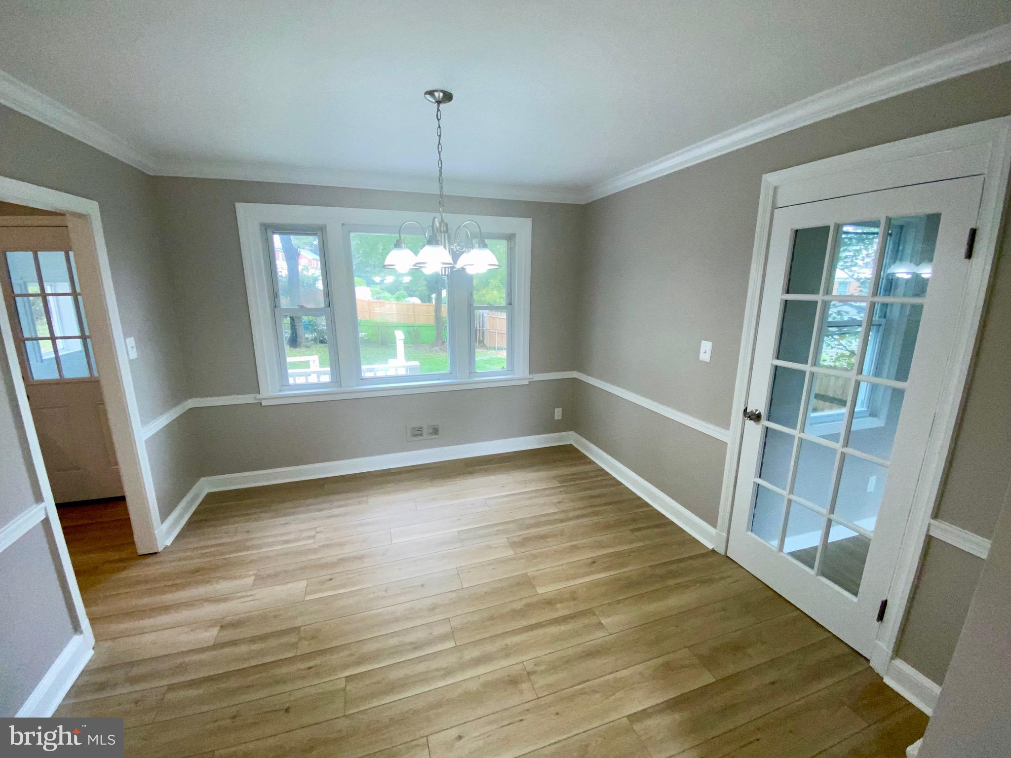 GLENVIEW - Residential