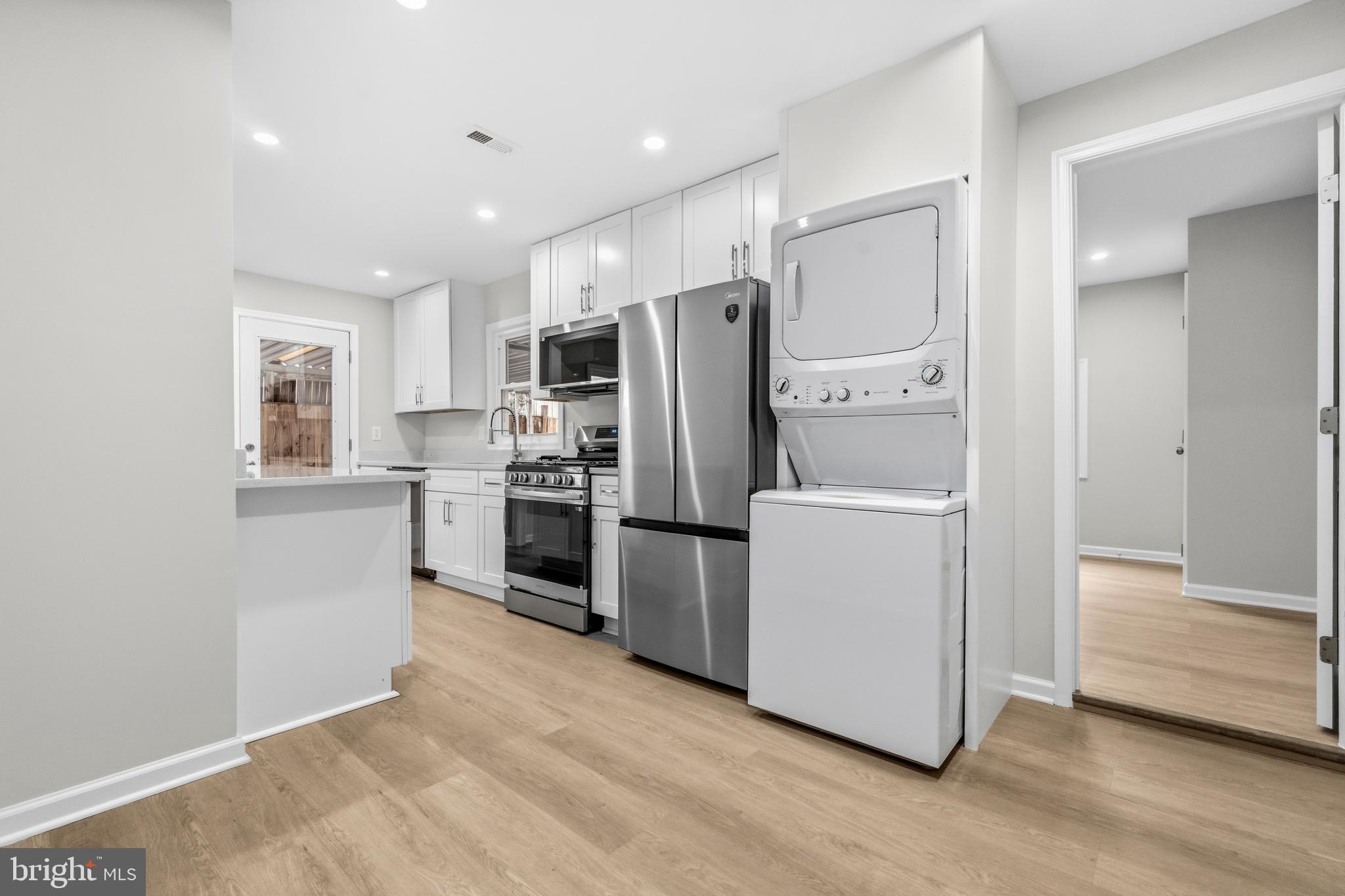 DEFENSE HEIGHTS - Residential