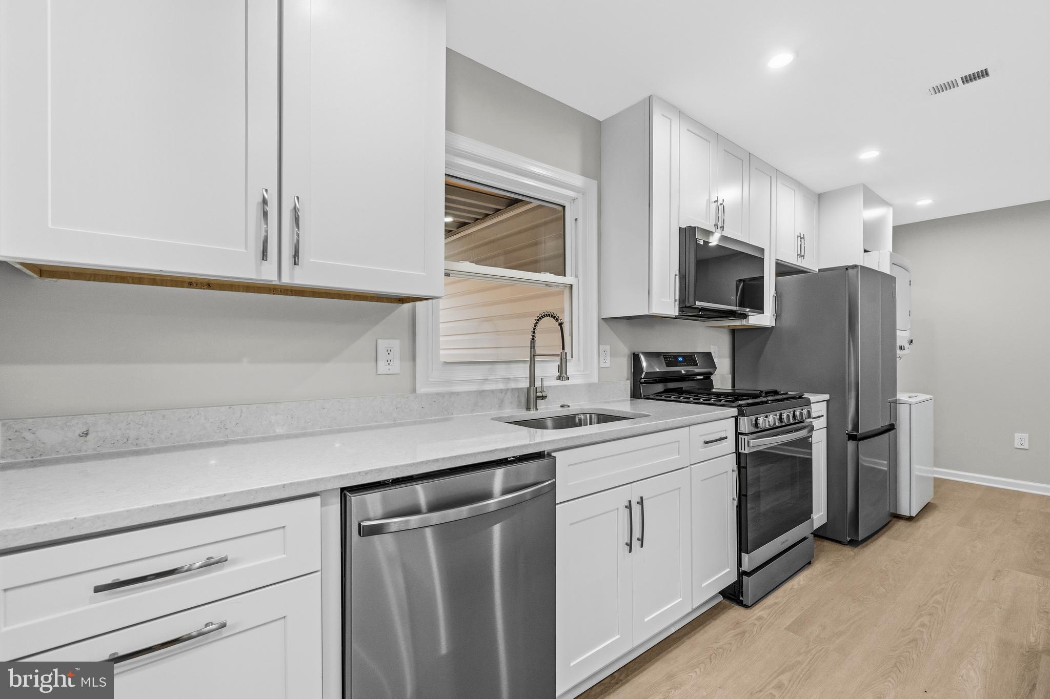 DEFENSE HEIGHTS - Residential