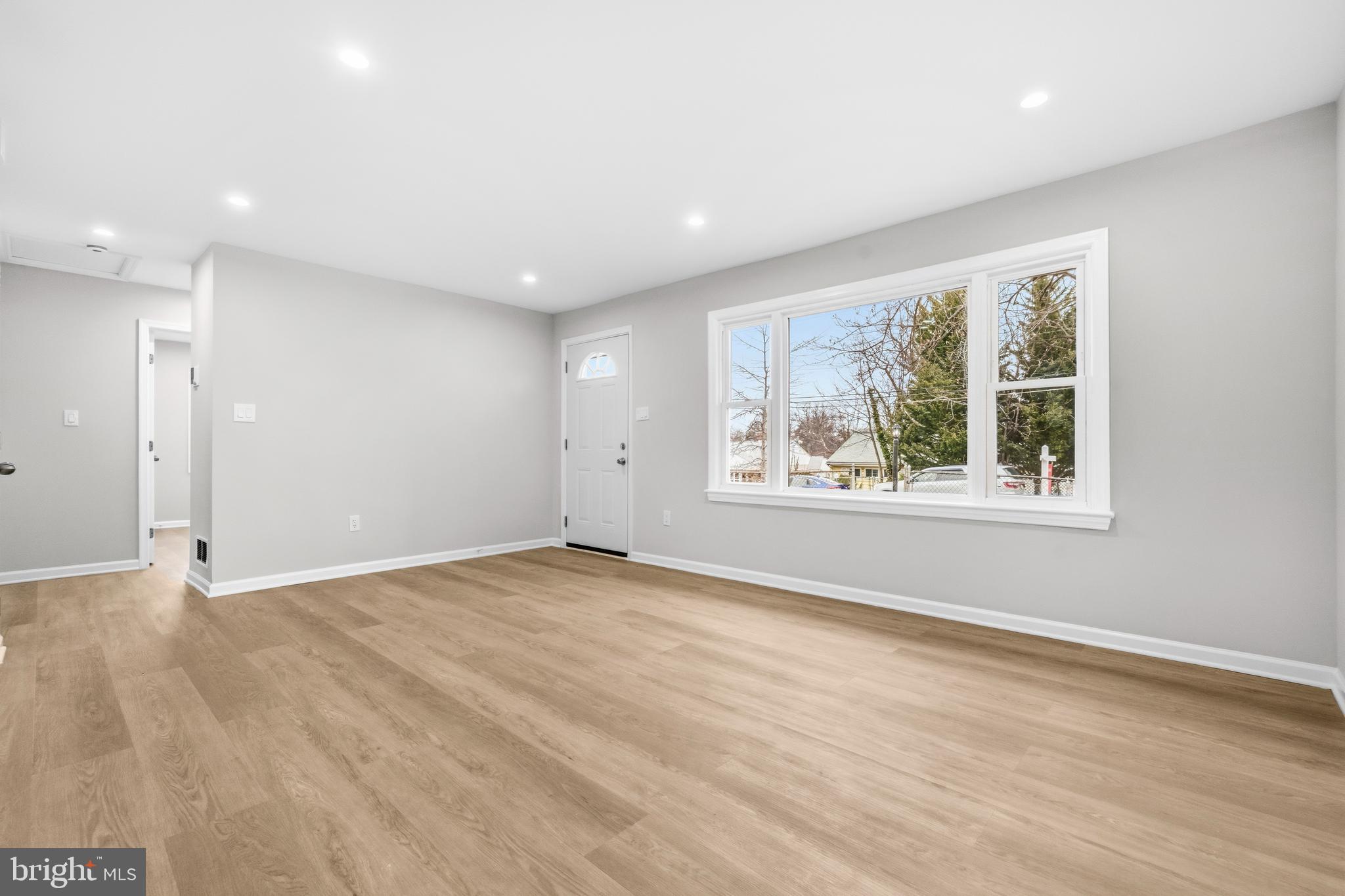 DEFENSE HEIGHTS - Residential