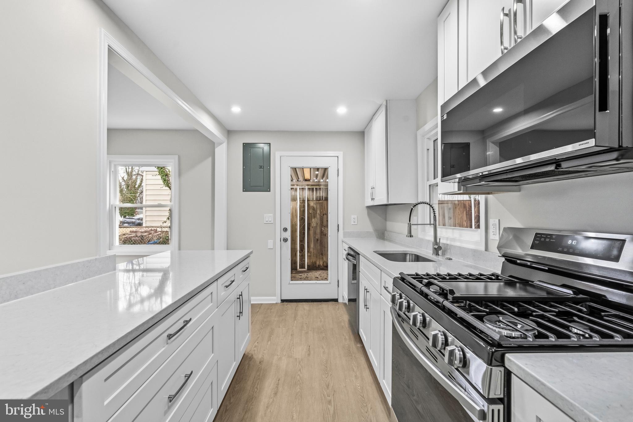 DEFENSE HEIGHTS - Residential