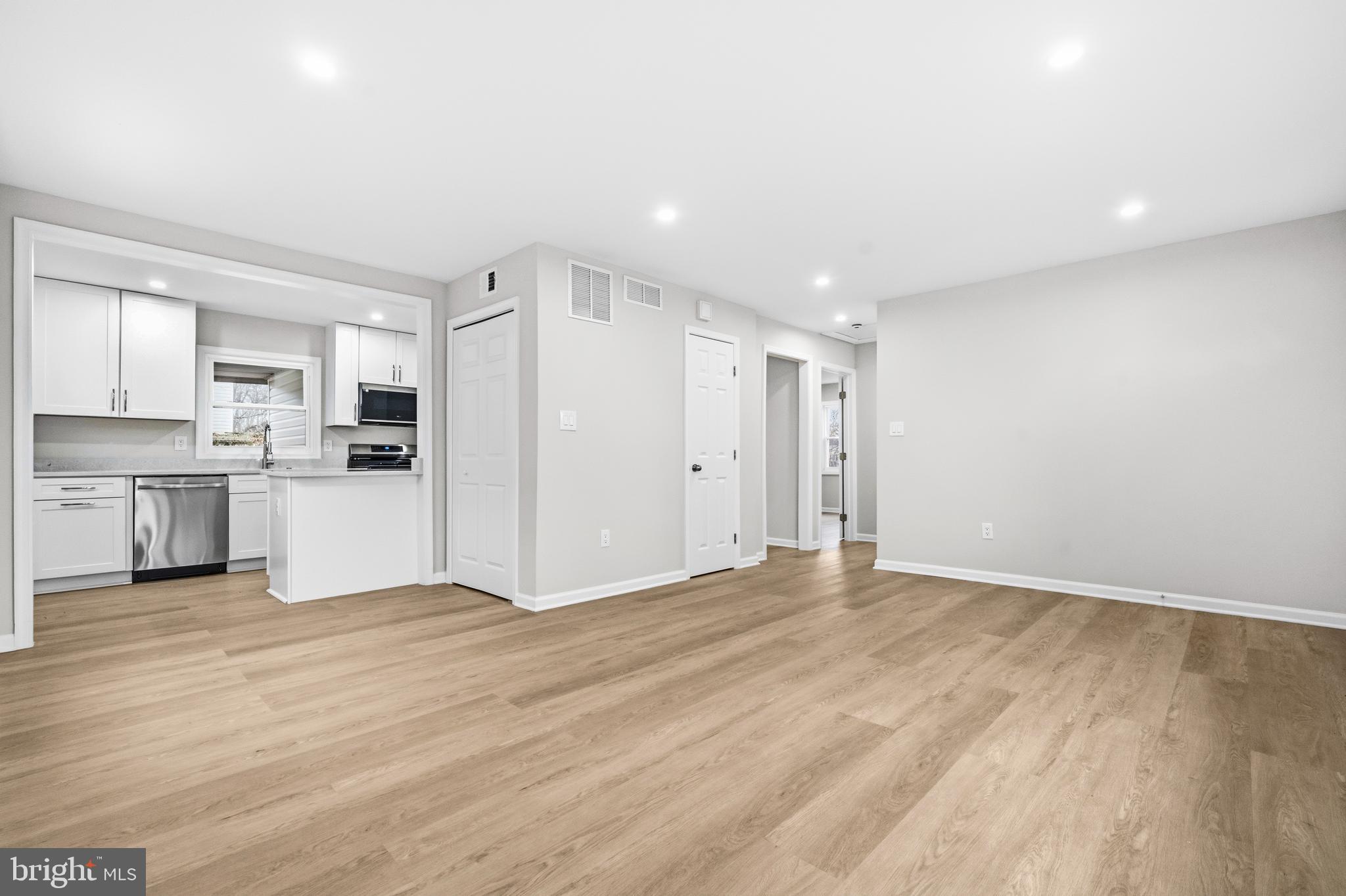 DEFENSE HEIGHTS - Residential