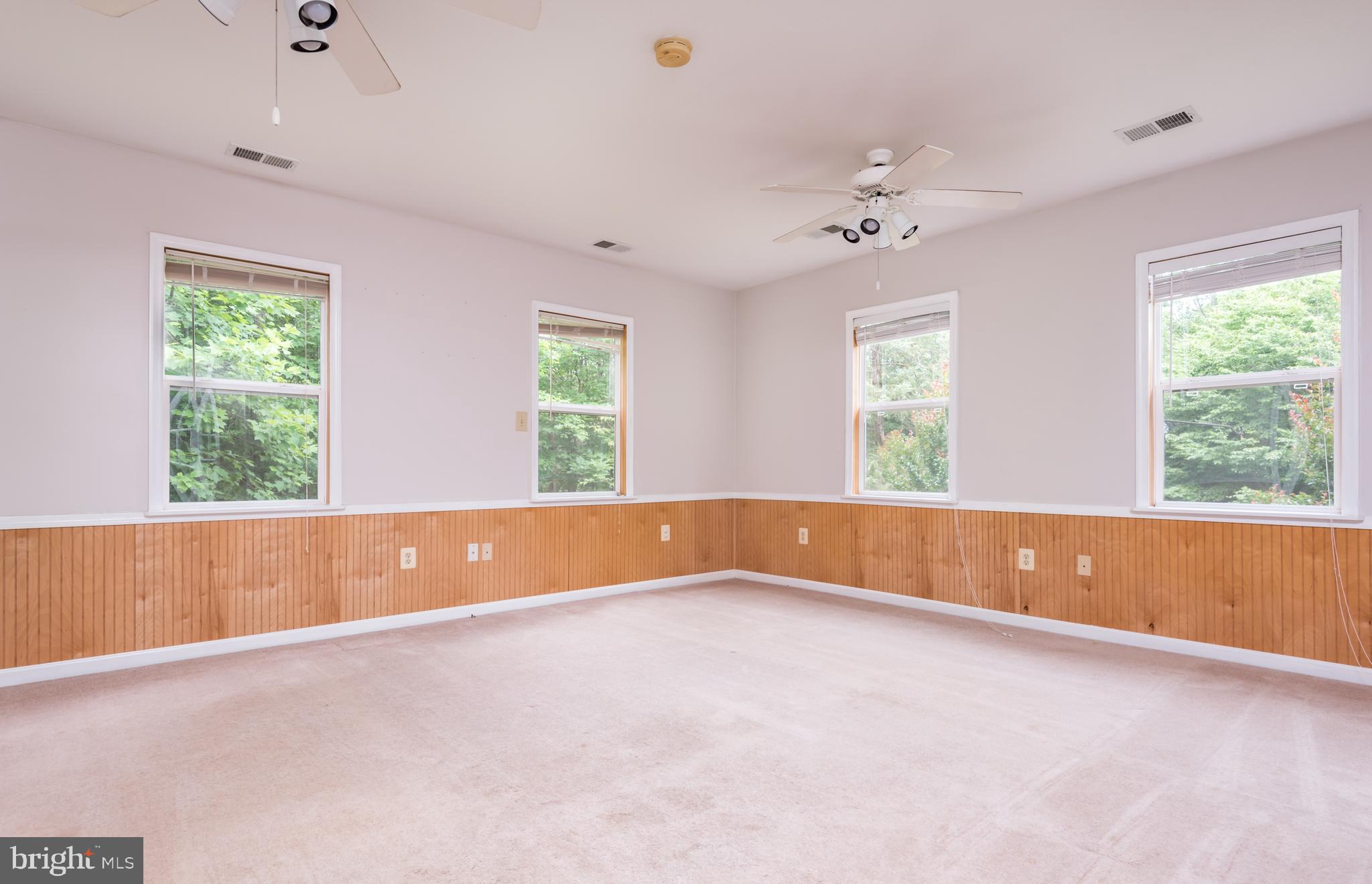 SADDLE RUN - Residential