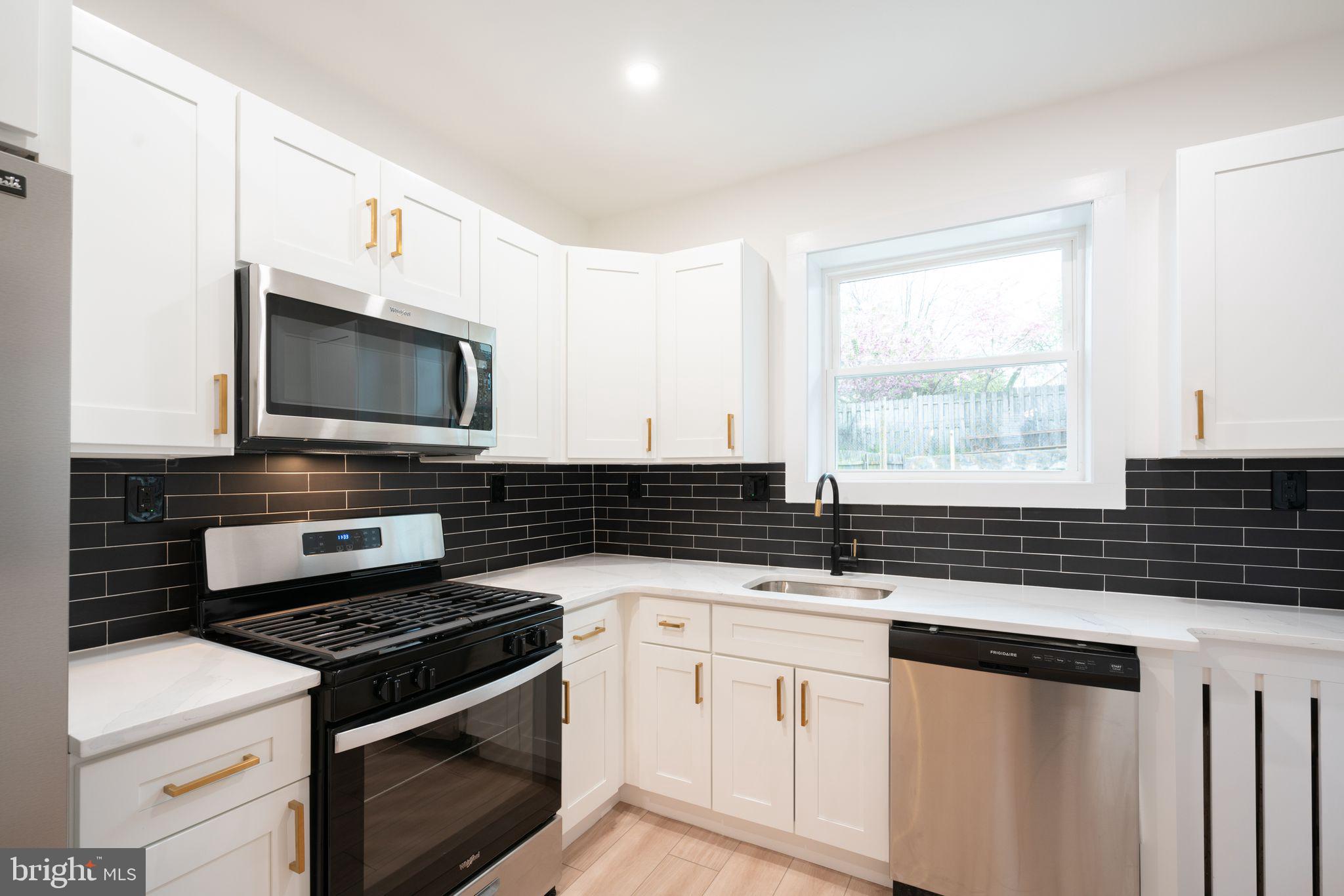 MANAYUNK - Residential Lease