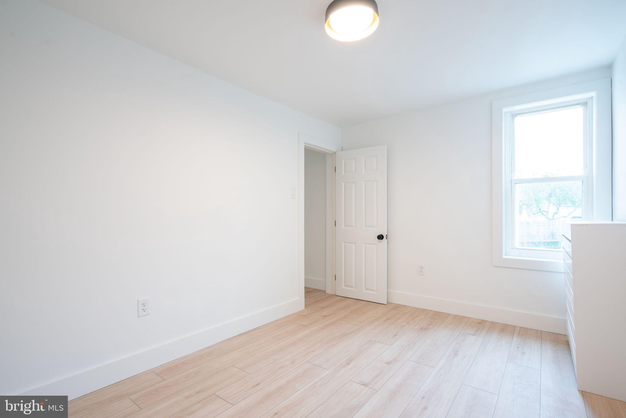 MANAYUNK - Residential Lease