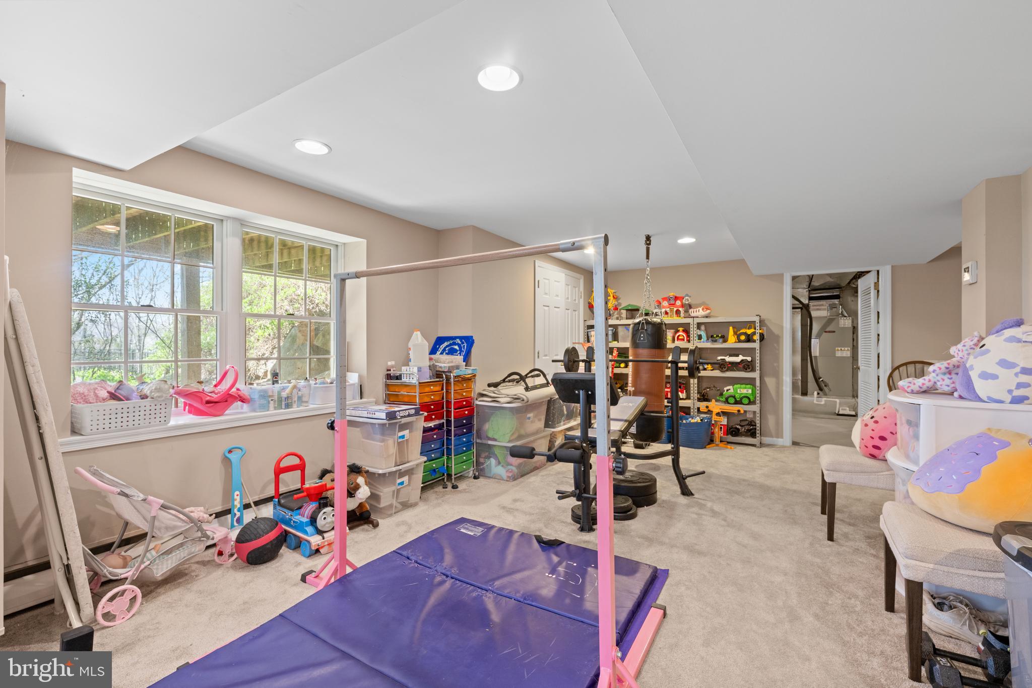 RADNOR HUNT - Residential