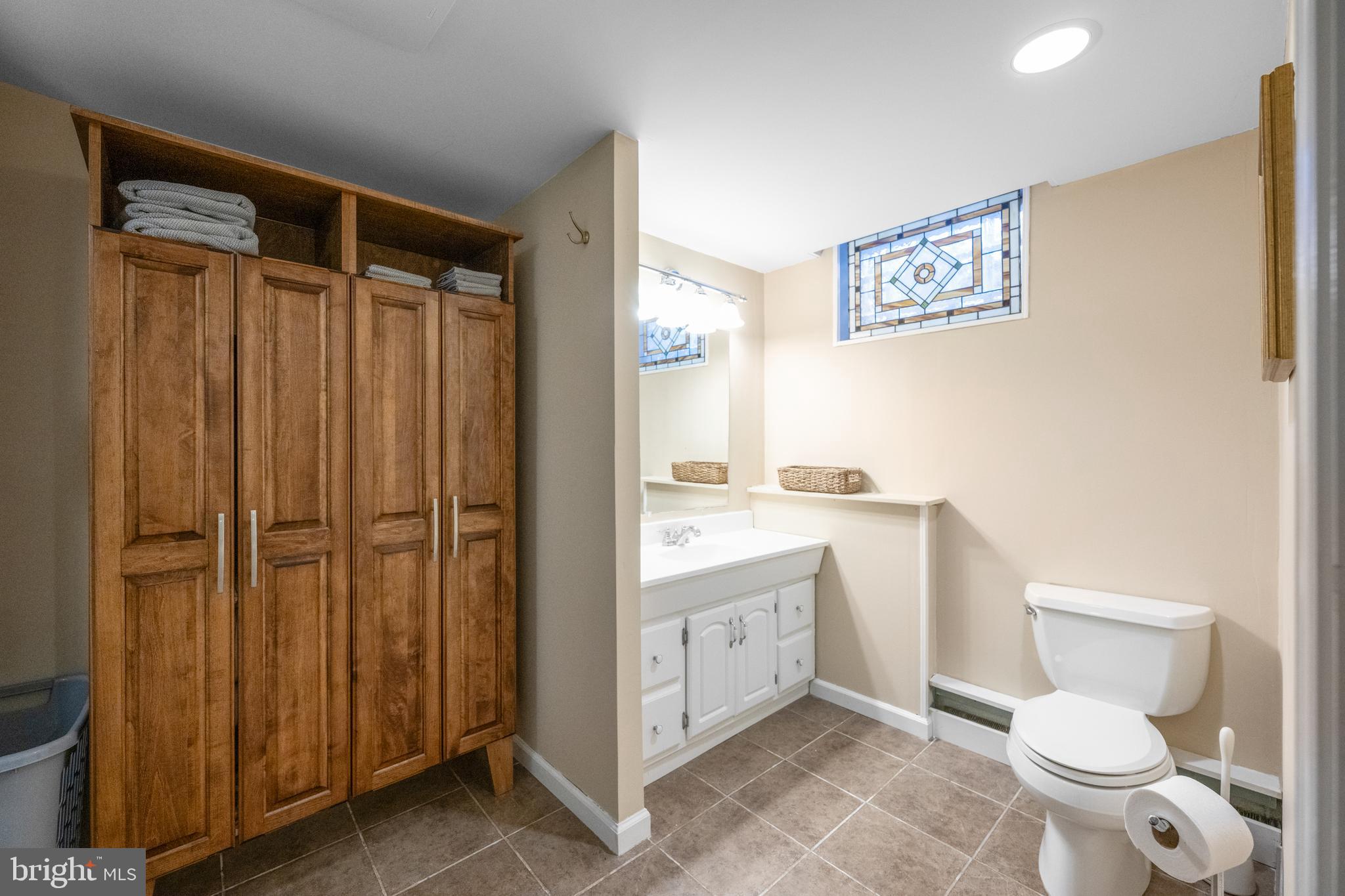 RADNOR HUNT - Residential