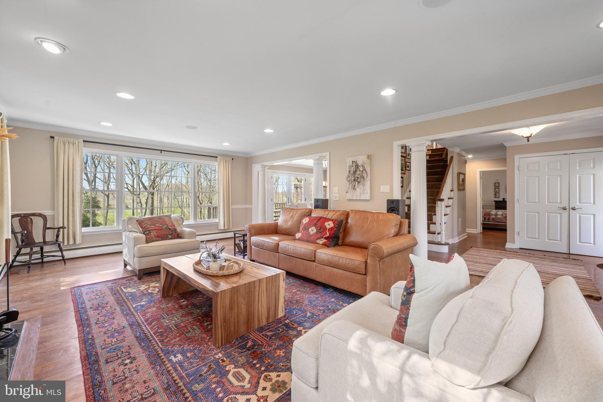 RADNOR HUNT - Residential
