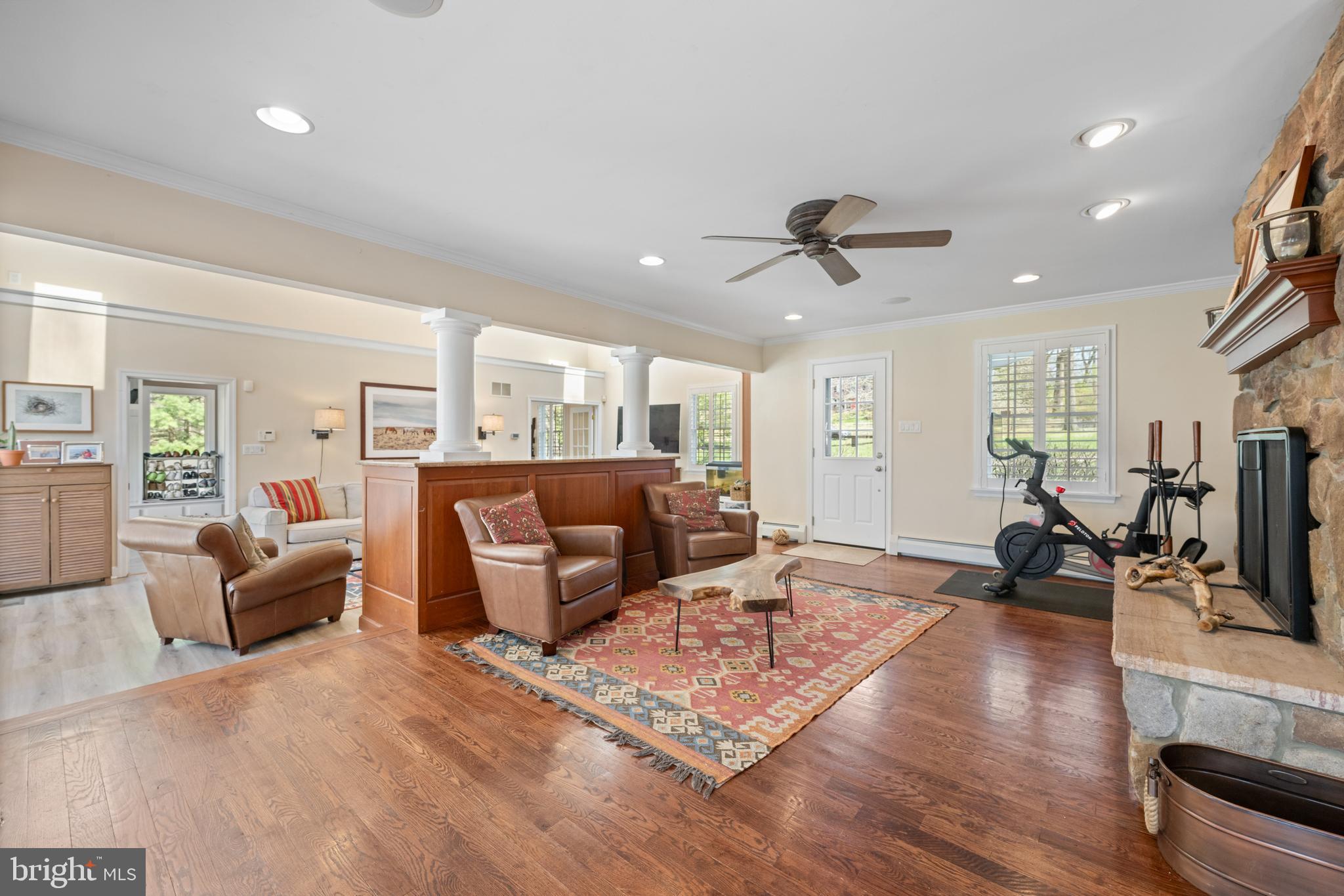 RADNOR HUNT - Residential