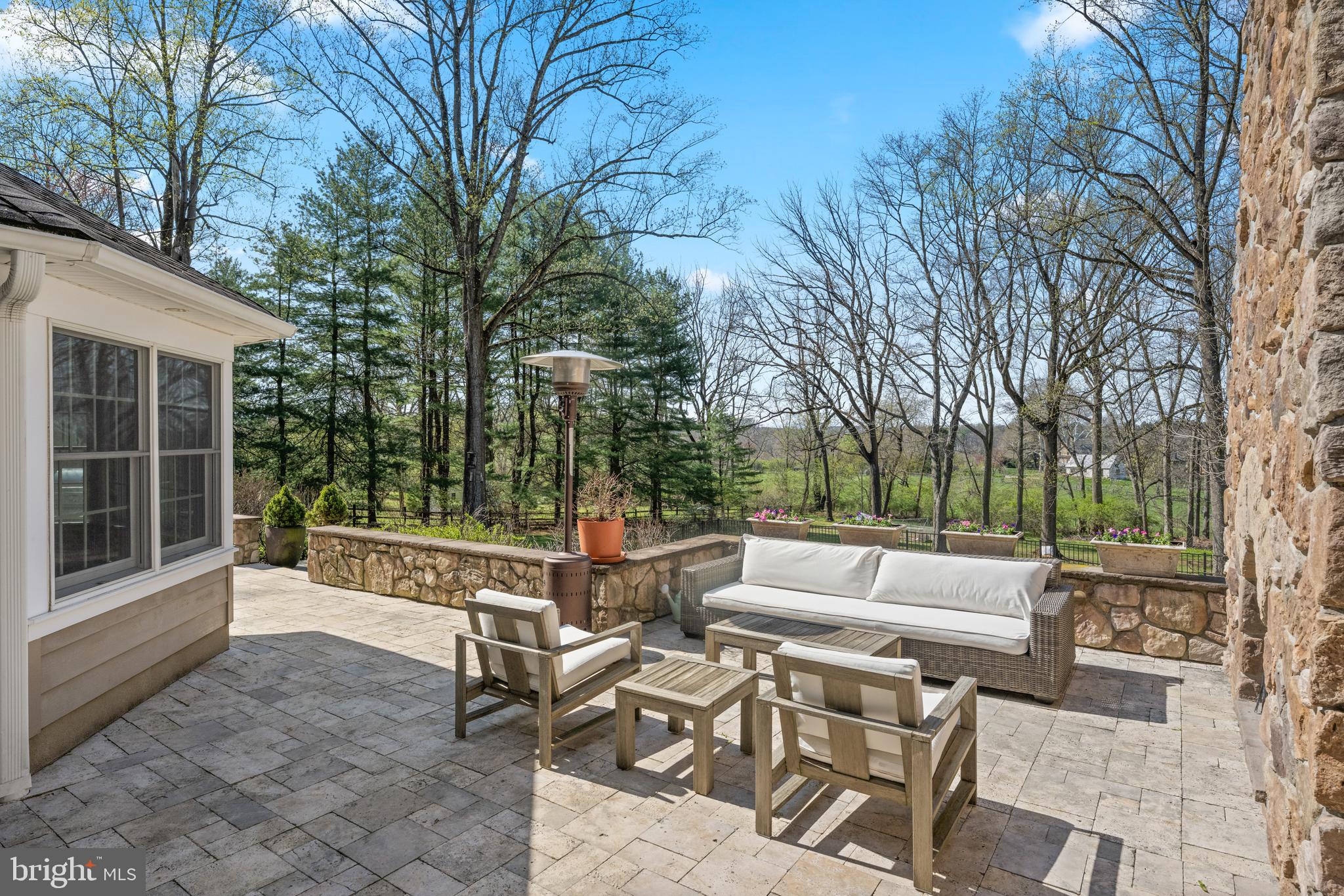 RADNOR HUNT - Residential