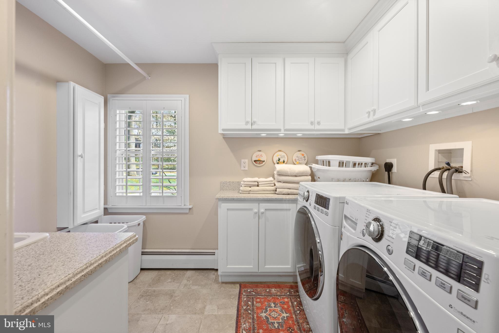 RADNOR HUNT - Residential