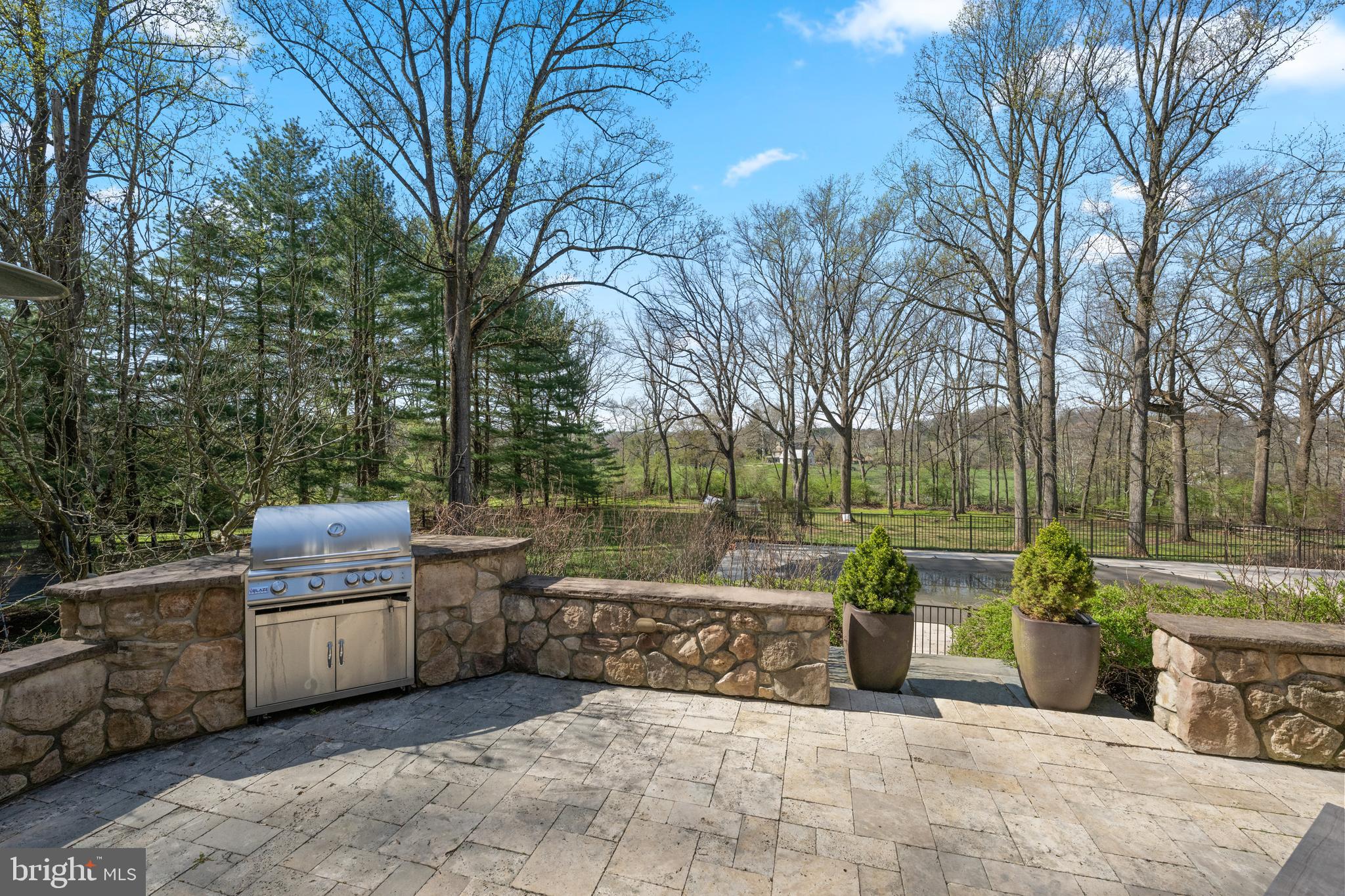 RADNOR HUNT - Residential