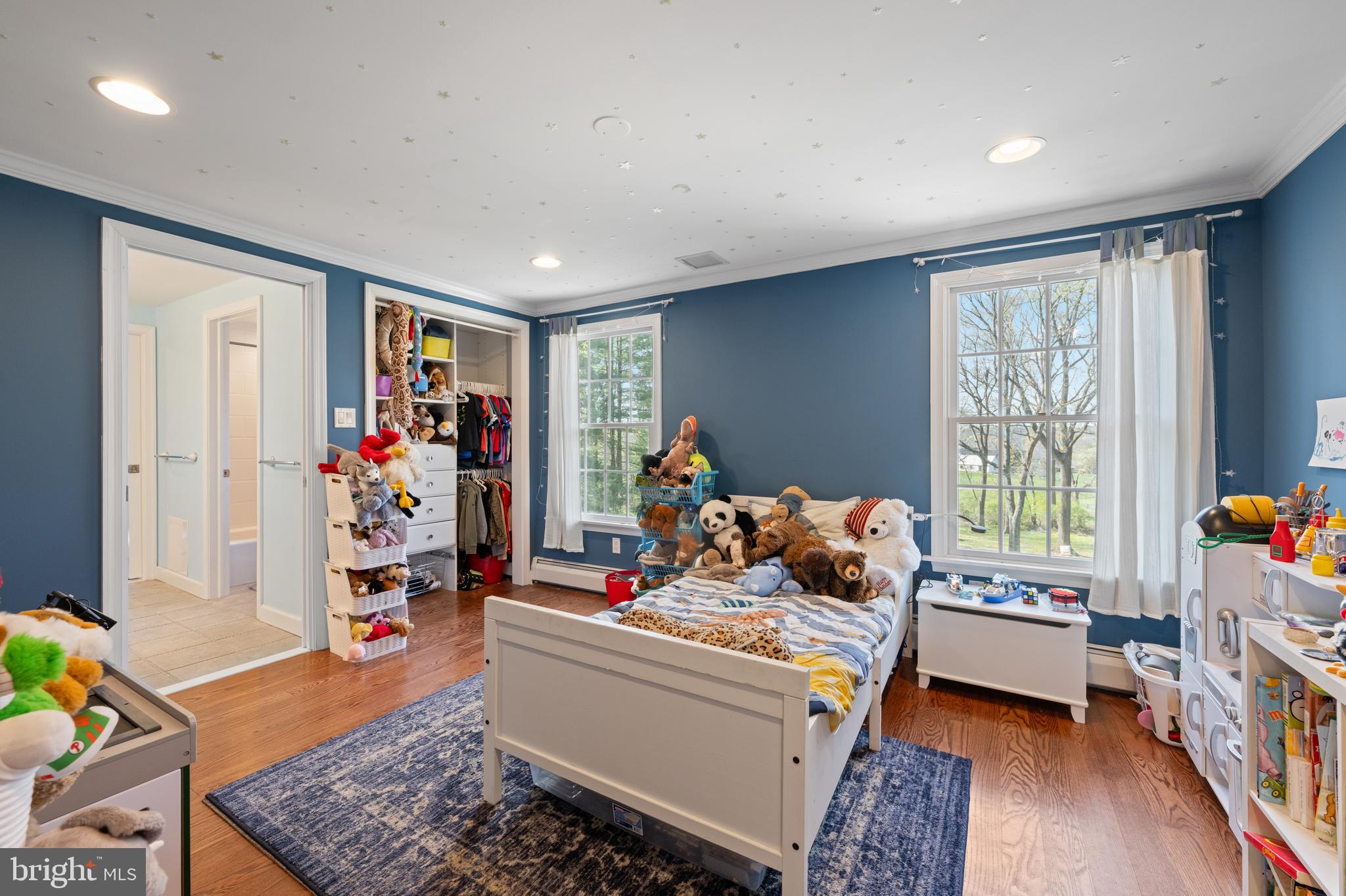 RADNOR HUNT - Residential