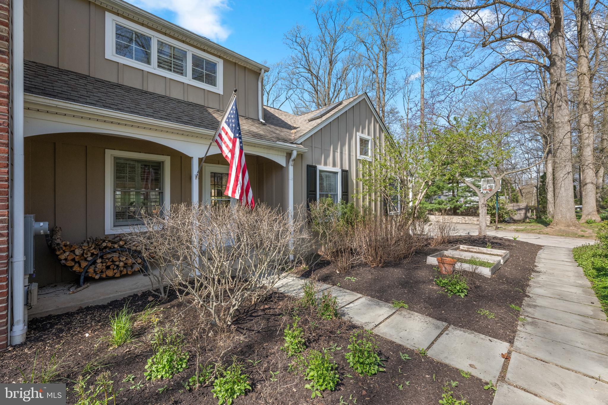 RADNOR HUNT - Residential