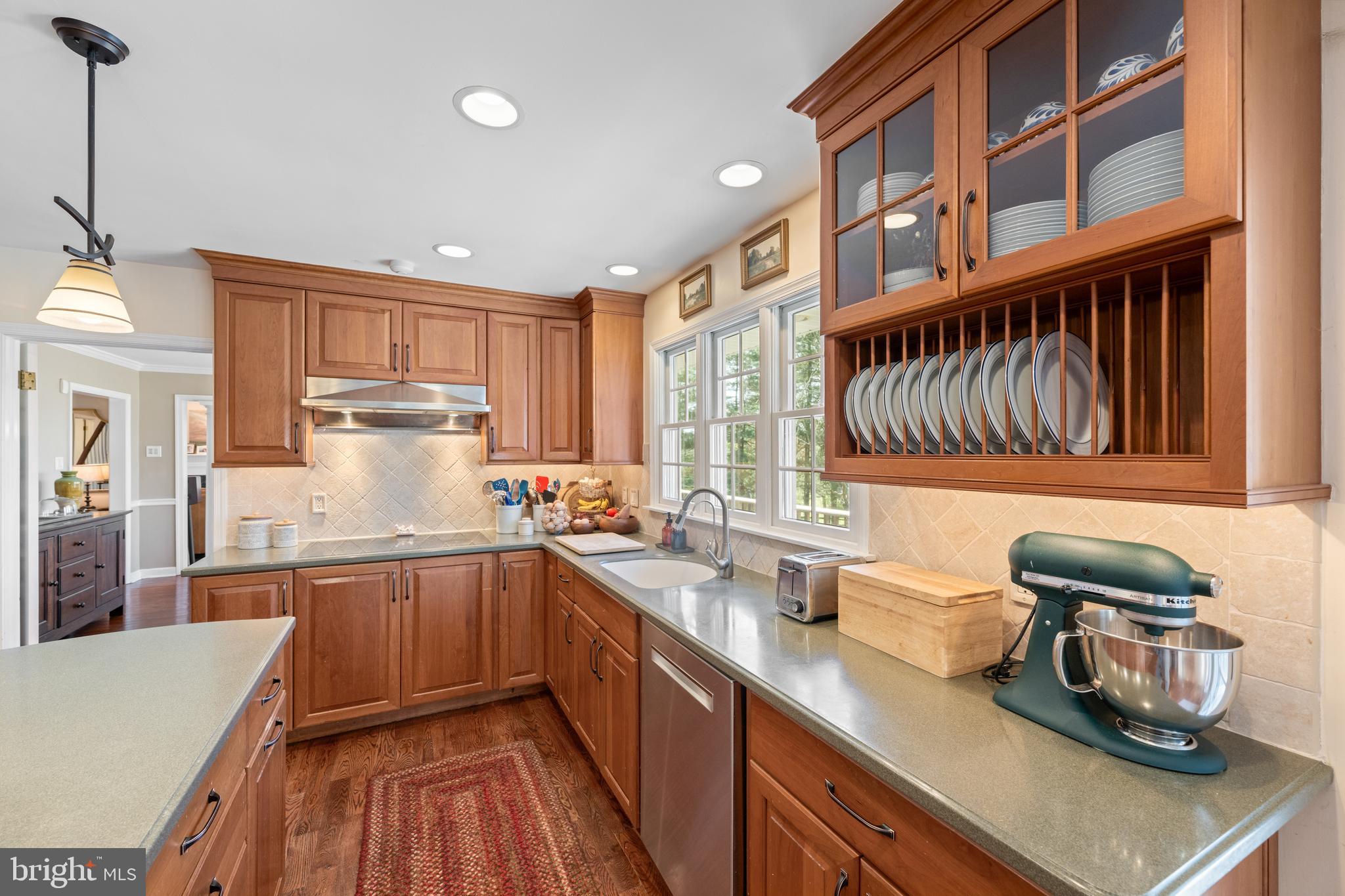 RADNOR HUNT - Residential