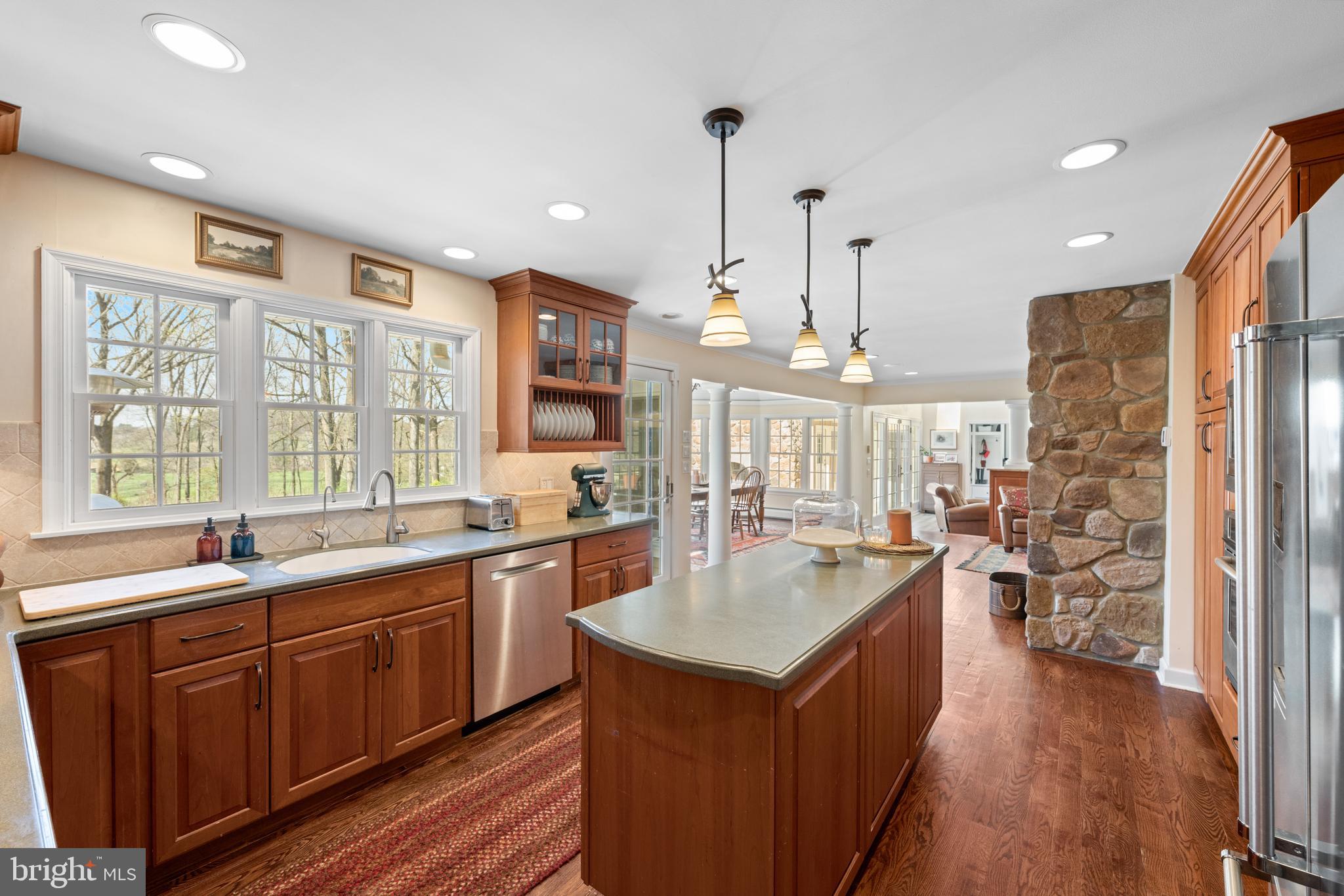 RADNOR HUNT - Residential