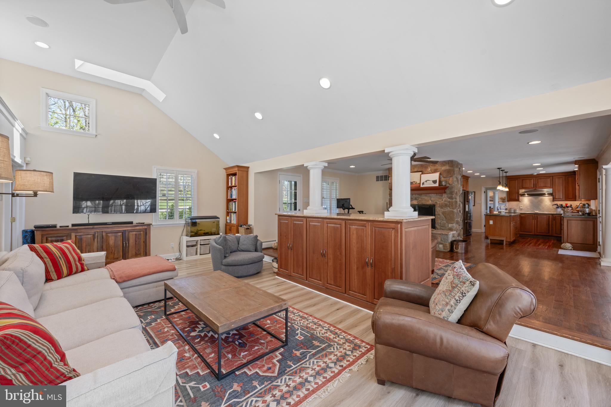 RADNOR HUNT - Residential