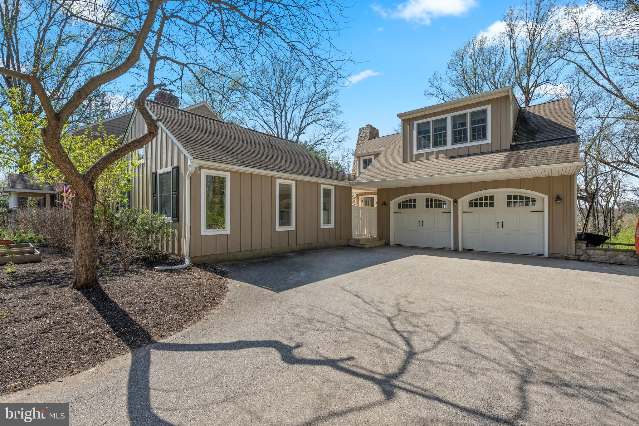 RADNOR HUNT - Residential