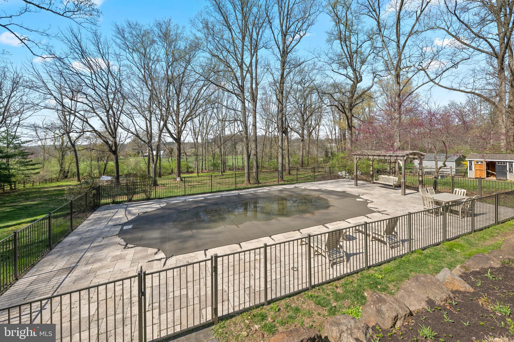 RADNOR HUNT - Residential