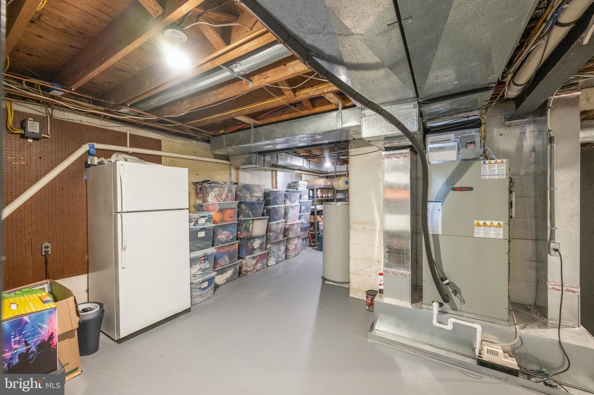 RADNOR HUNT - Residential