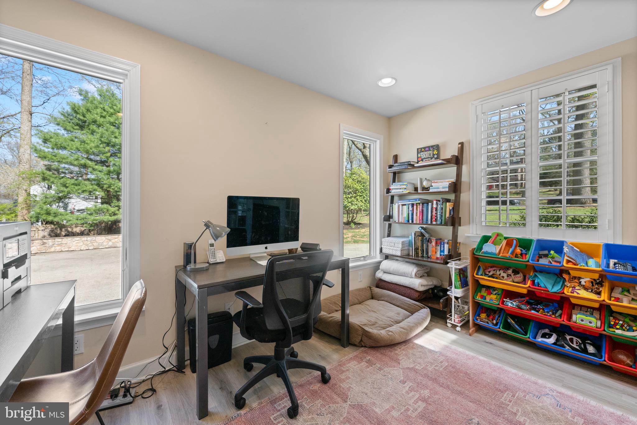 RADNOR HUNT - Residential