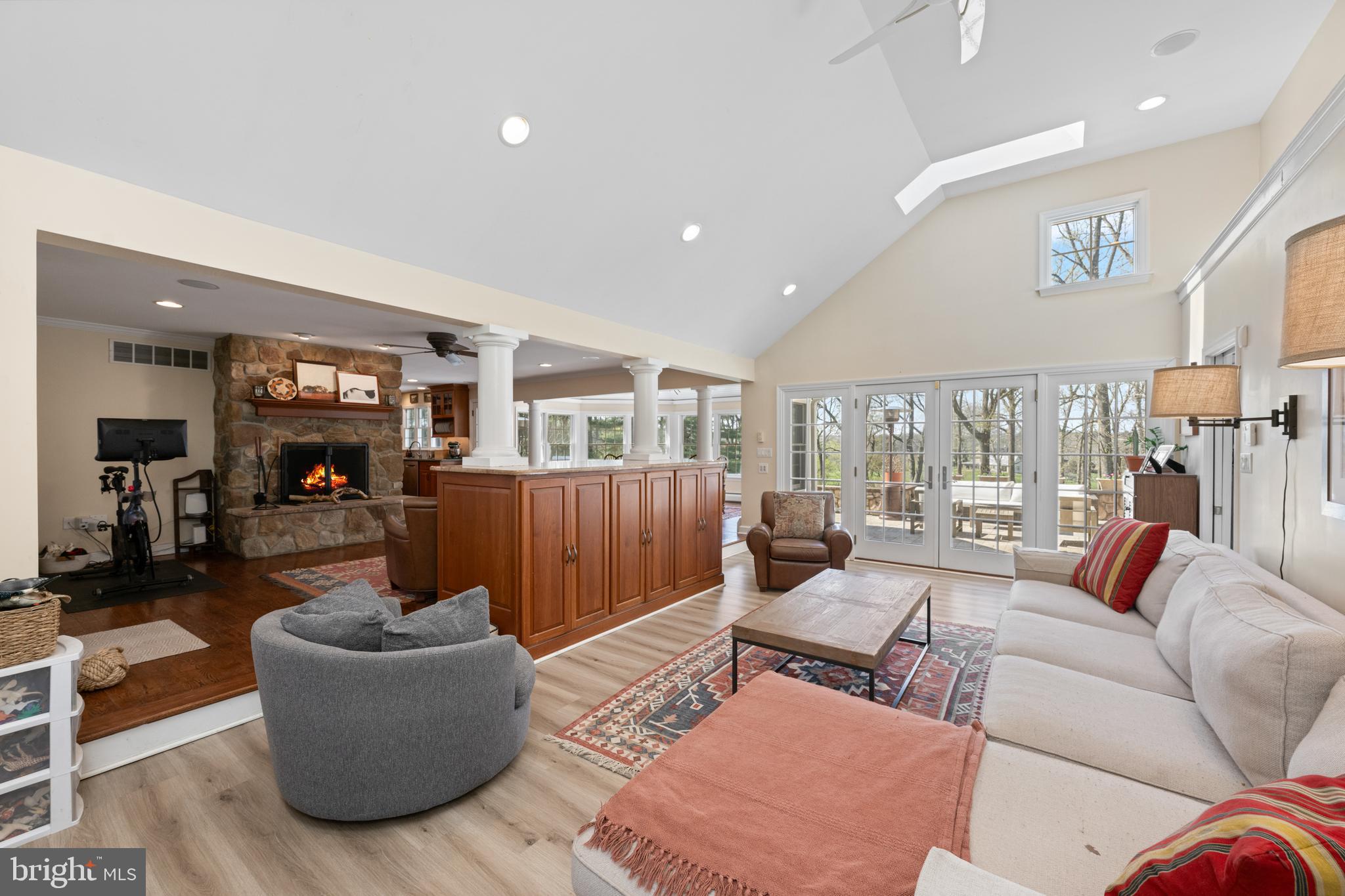 RADNOR HUNT - Residential