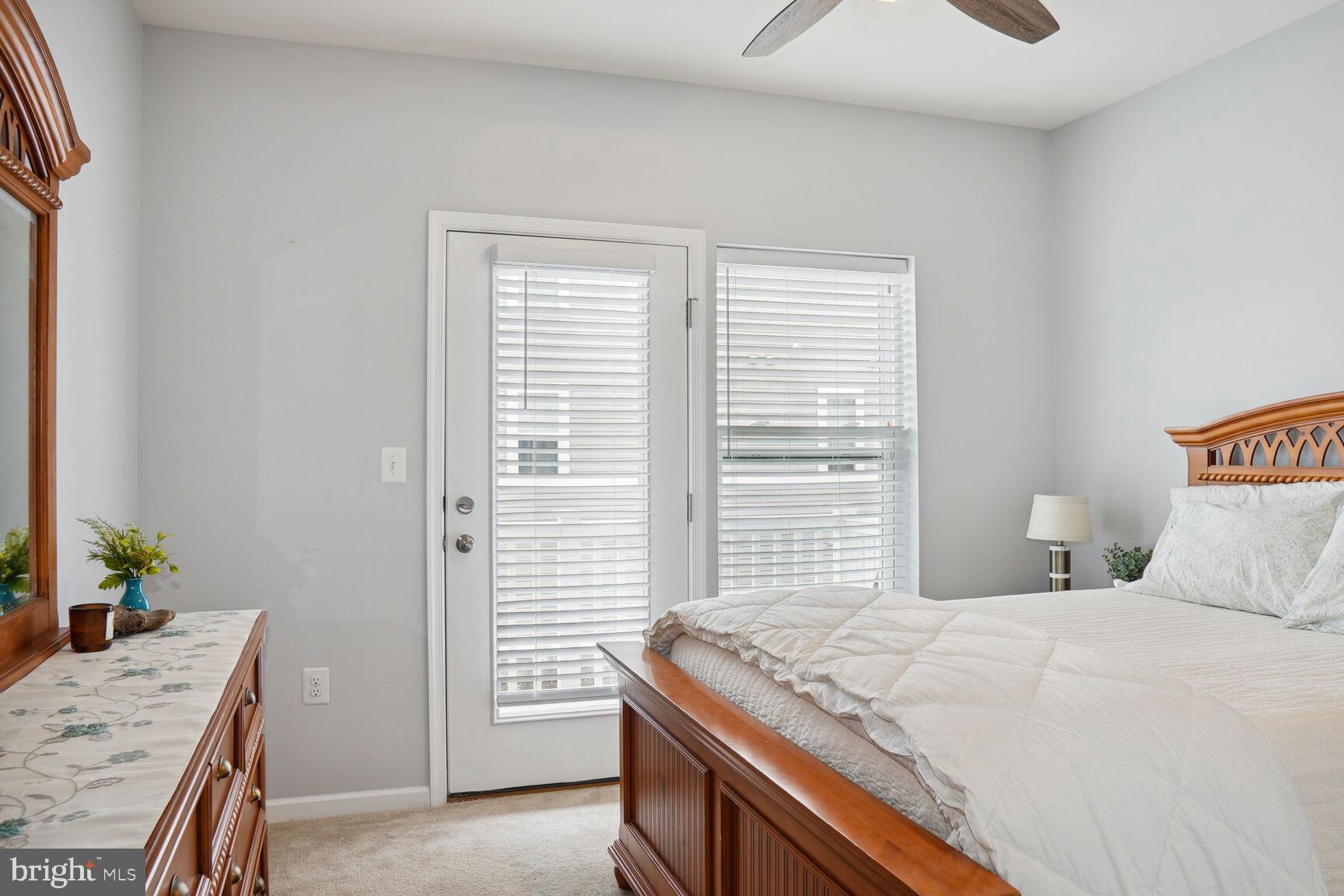 ADMIRALS SQUARE - Residential Lease