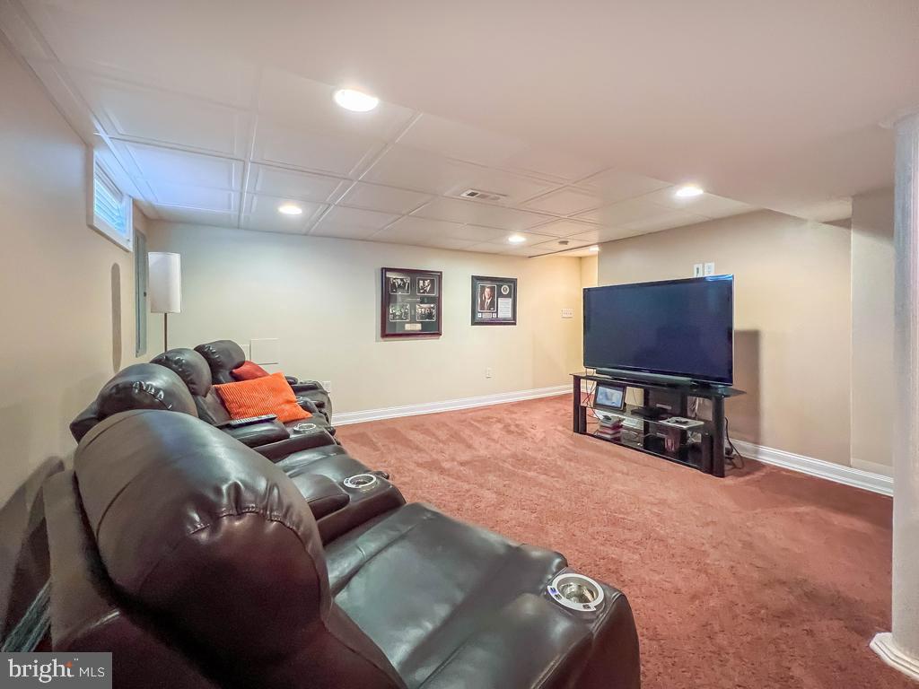 MILL CREEK FARMS - Residential