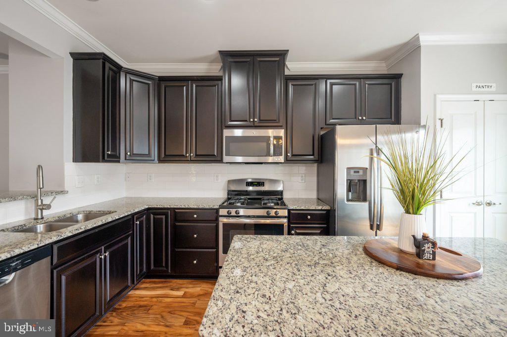 ADAMS CROSSING - Residential