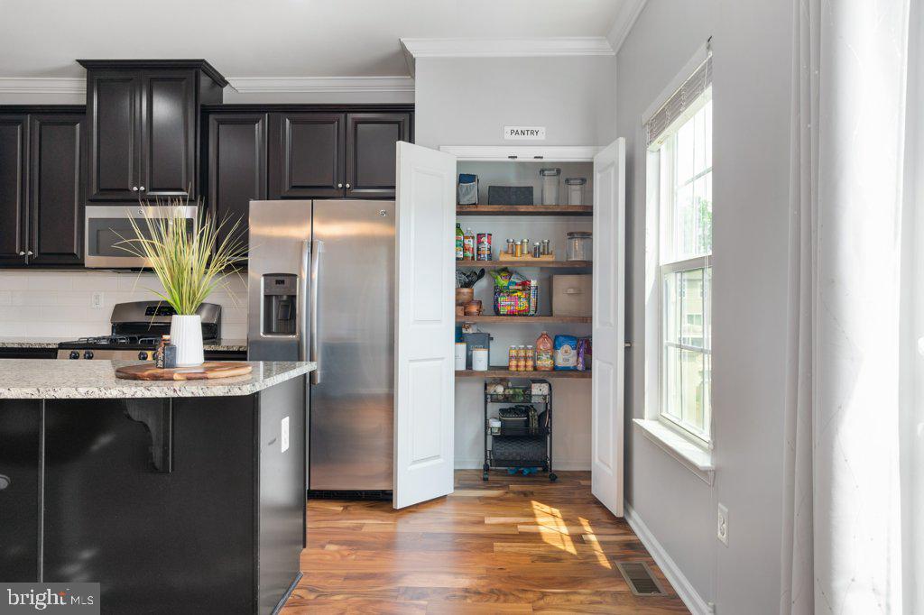 ADAMS CROSSING - Residential