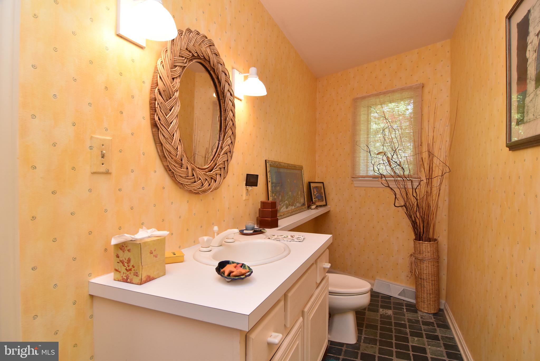 SILVER LAKE MANOR - Residential